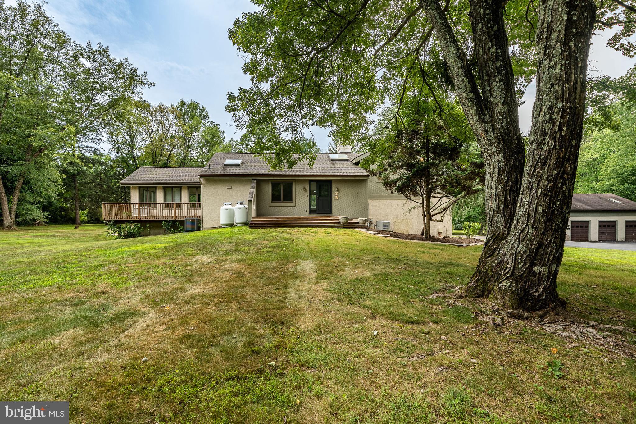 RADNOR HUNT - Residential