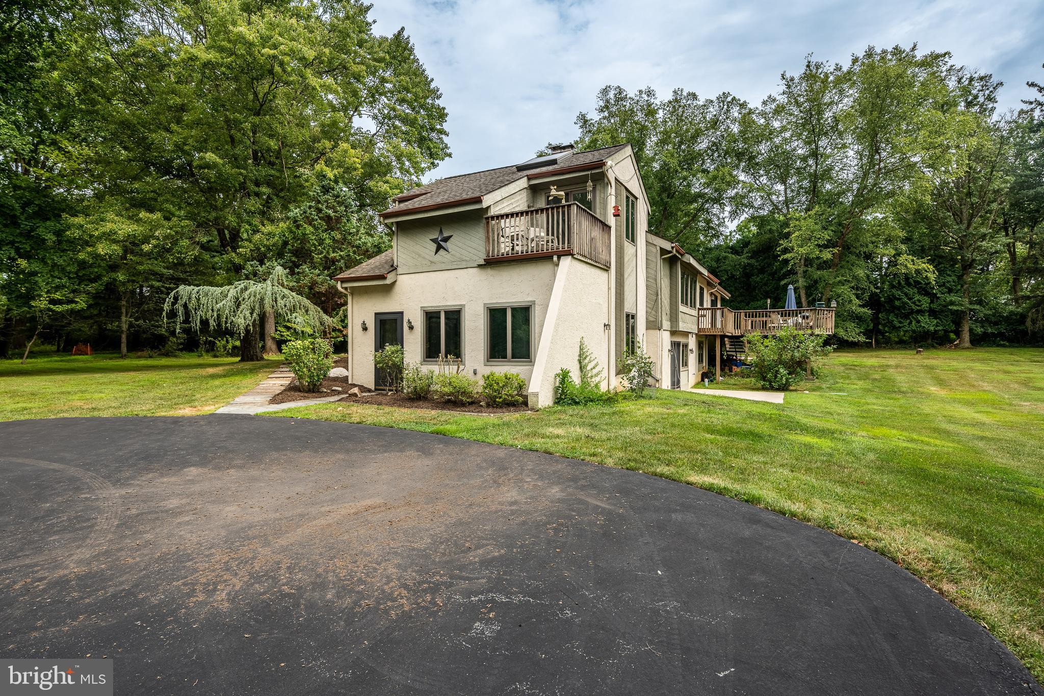 RADNOR HUNT - Residential