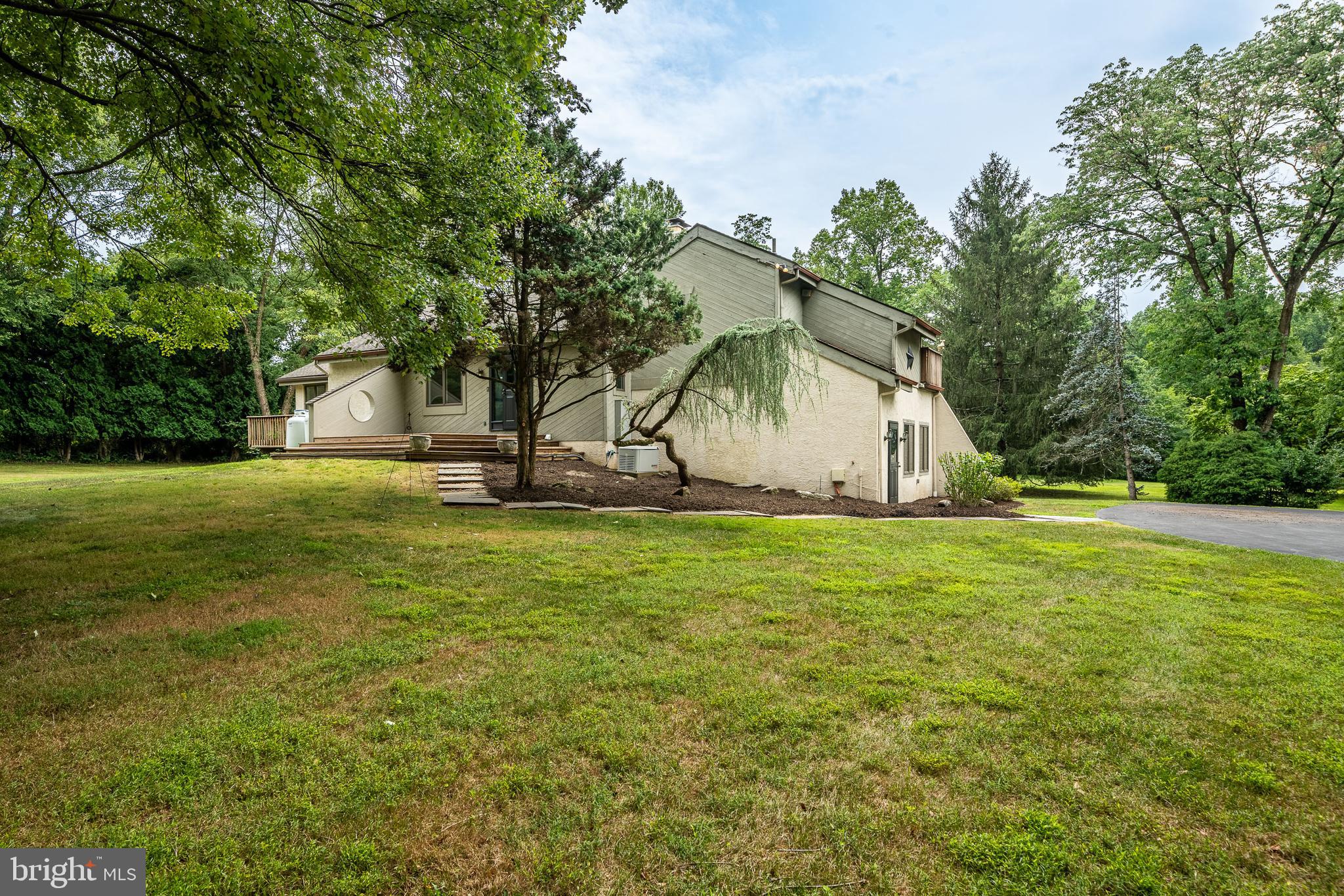 RADNOR HUNT - Residential