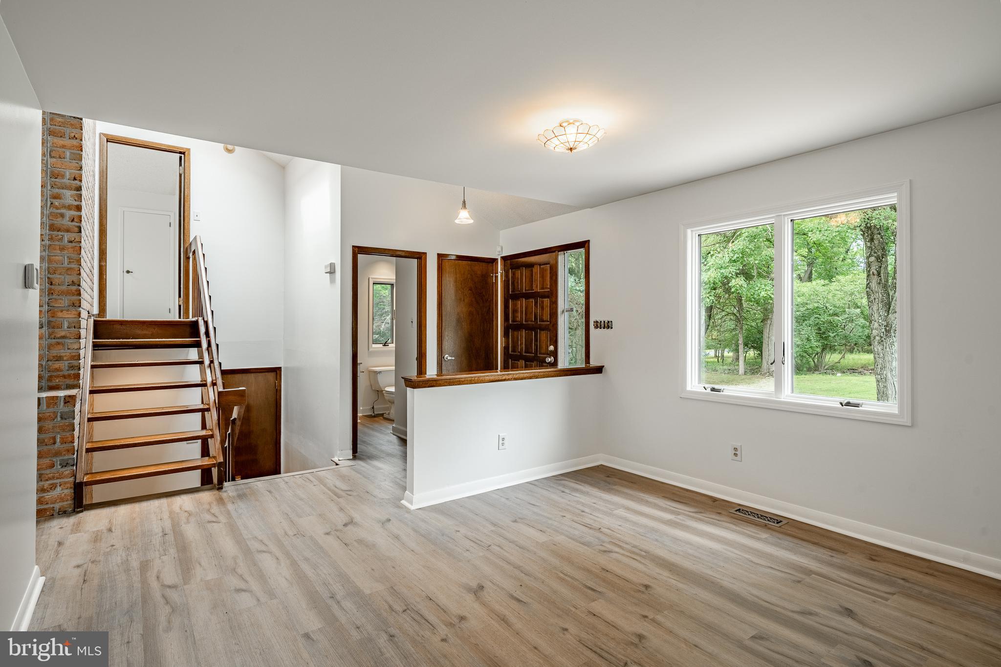 RADNOR HUNT - Residential