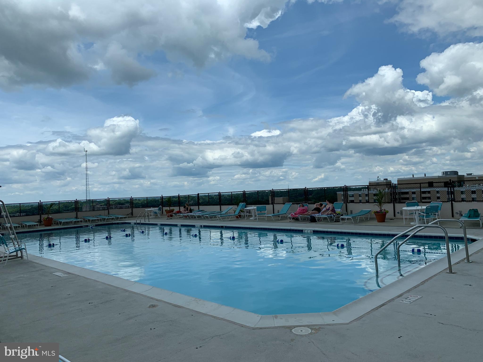 WILLOUGHBY OF CHEVY CHASE - Residential