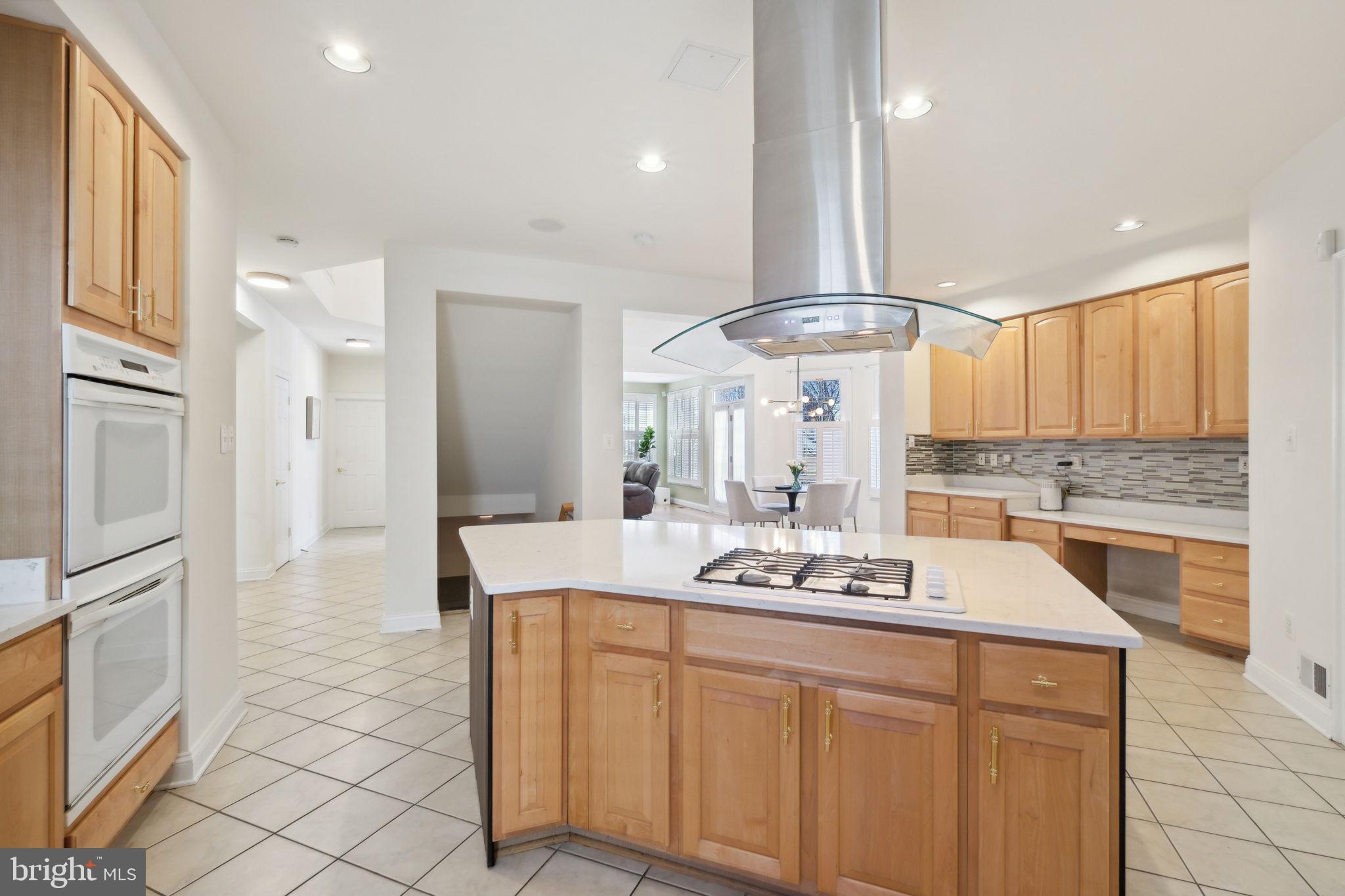 KING FARM WATKINS POND - Residential