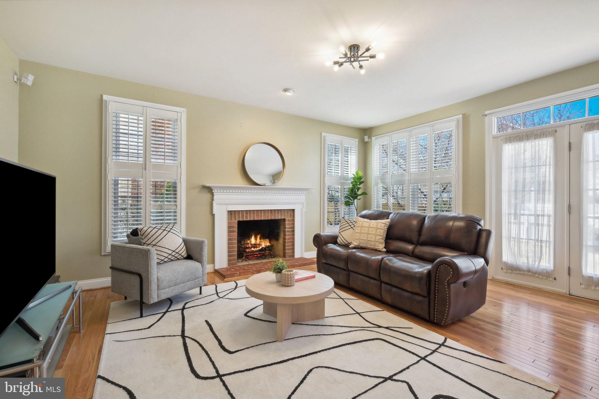 KING FARM WATKINS POND - Residential