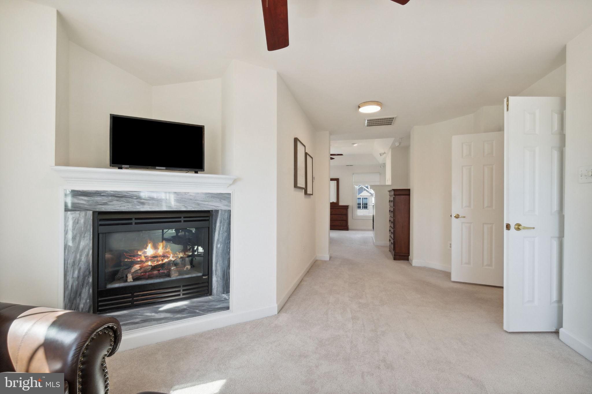 KING FARM WATKINS POND - Residential