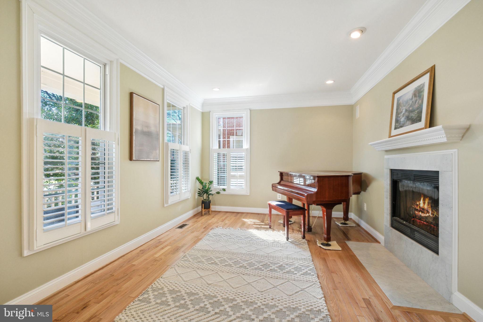 KING FARM WATKINS POND - Residential