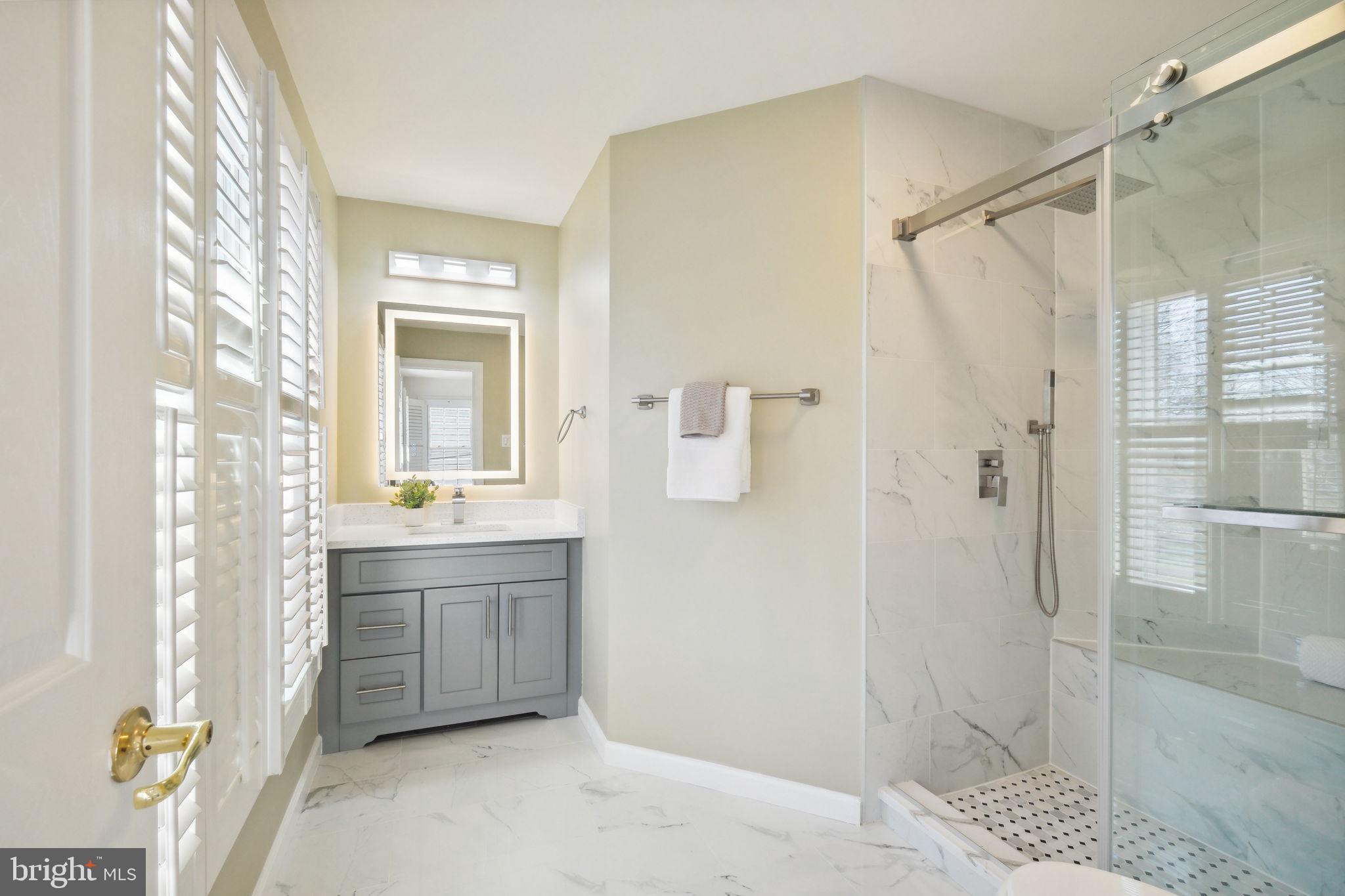 KING FARM WATKINS POND - Residential