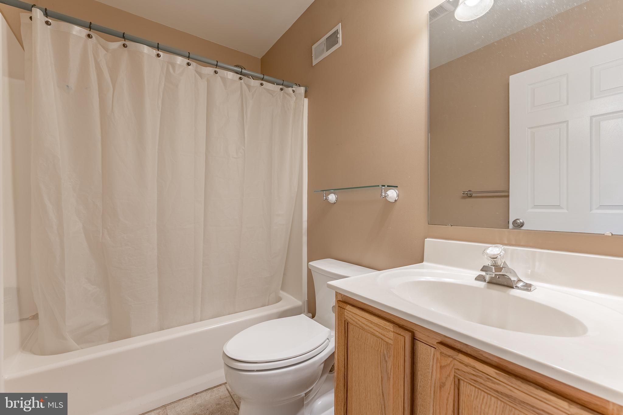 YORKTOWN - Residential