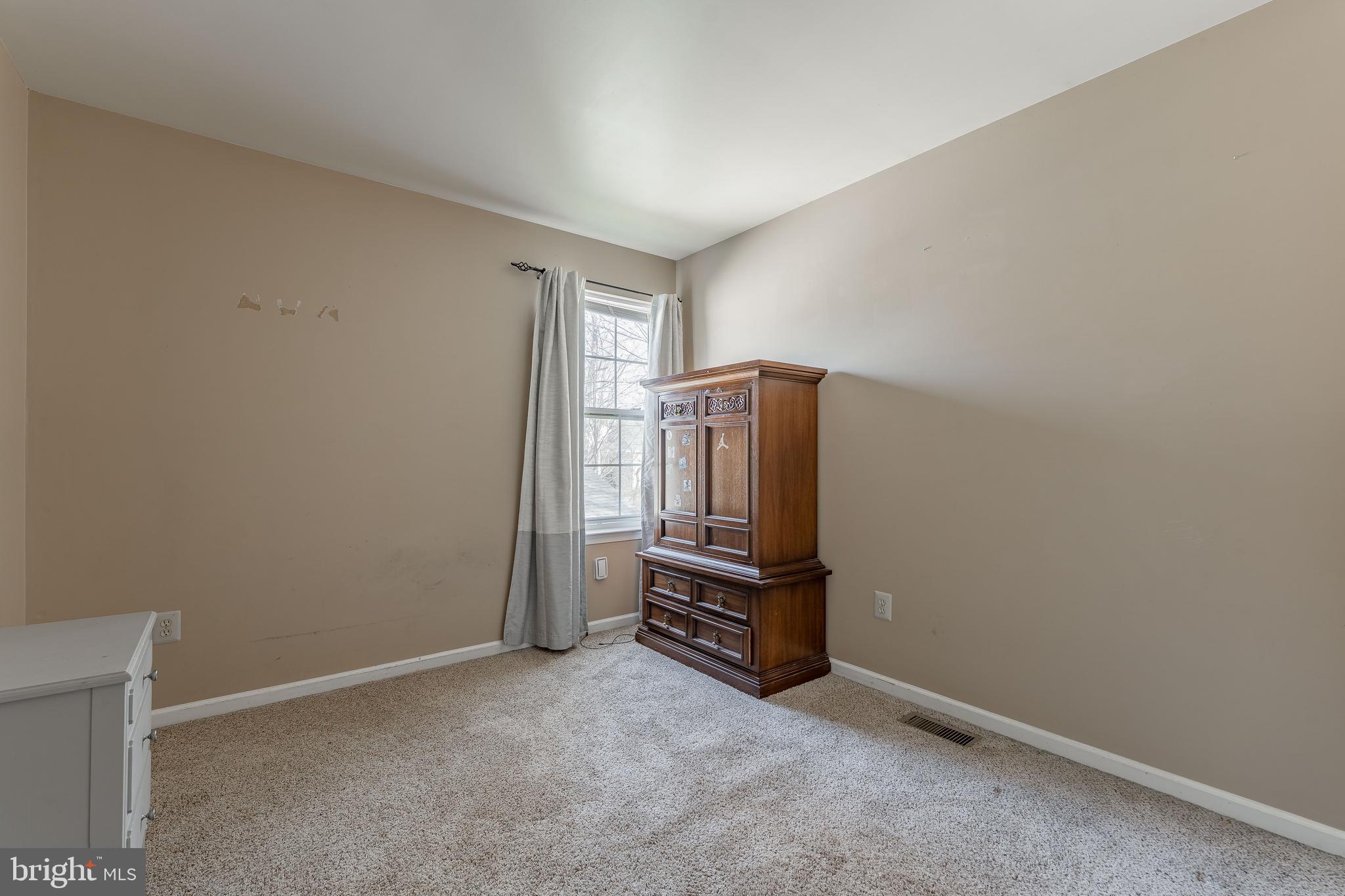 YORKTOWN - Residential