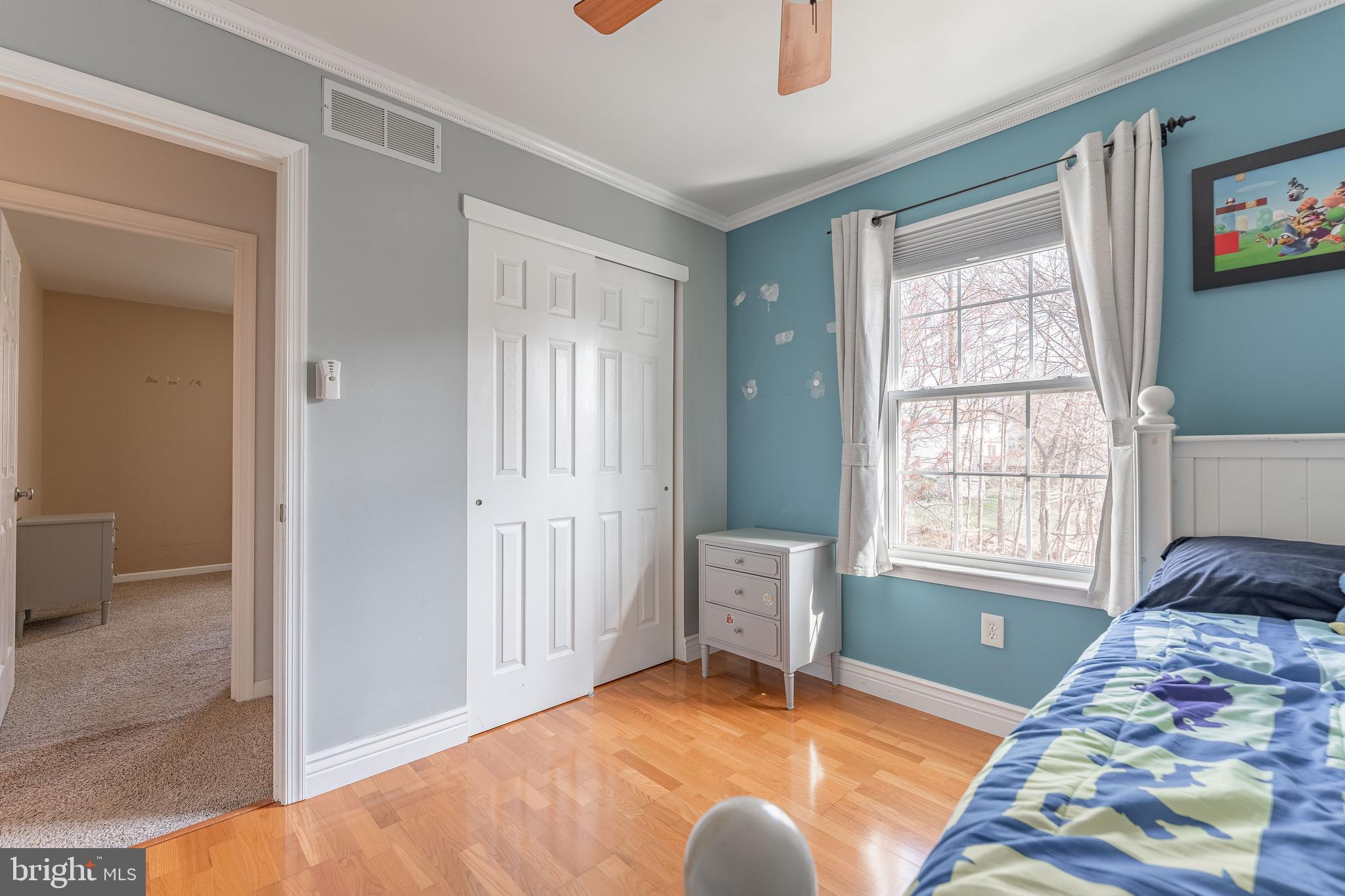 YORKTOWN - Residential