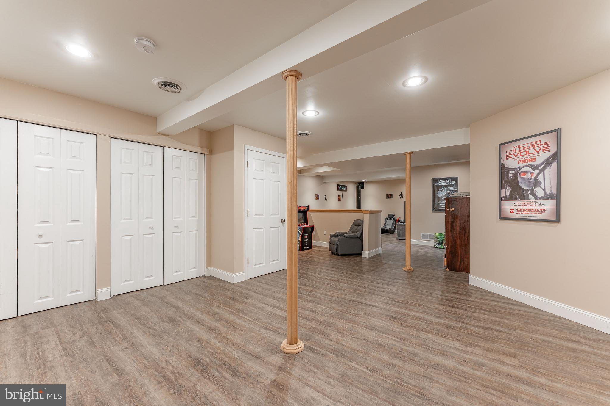 YORKTOWN - Residential