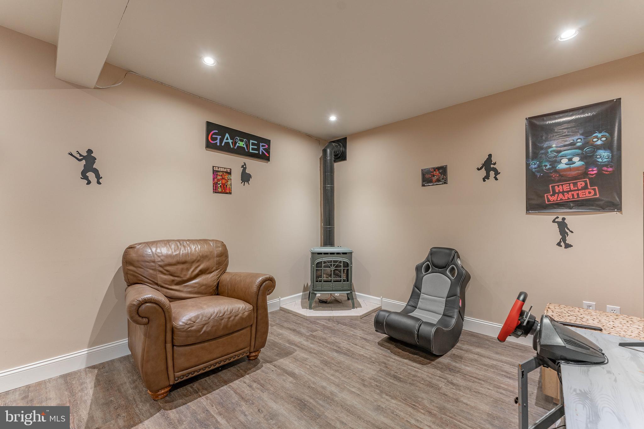 YORKTOWN - Residential