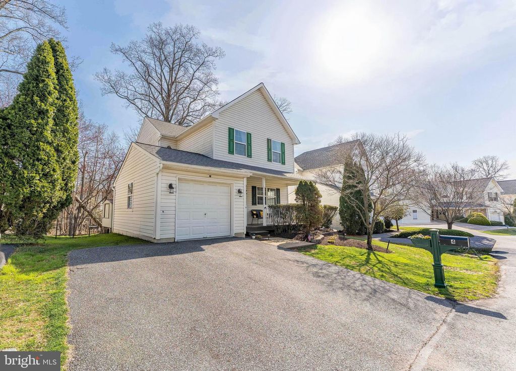 Photo of 4 Cannon Court, UPPER CHICHESTER, PA 19061 (MLS # PADE2111024)