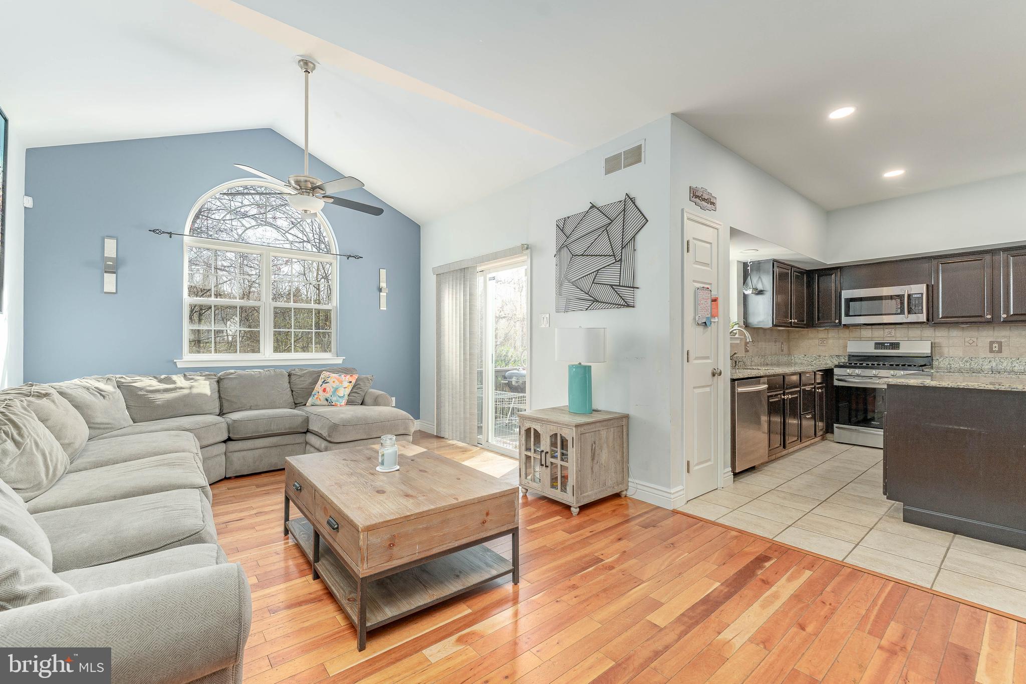 YORKTOWN - Residential