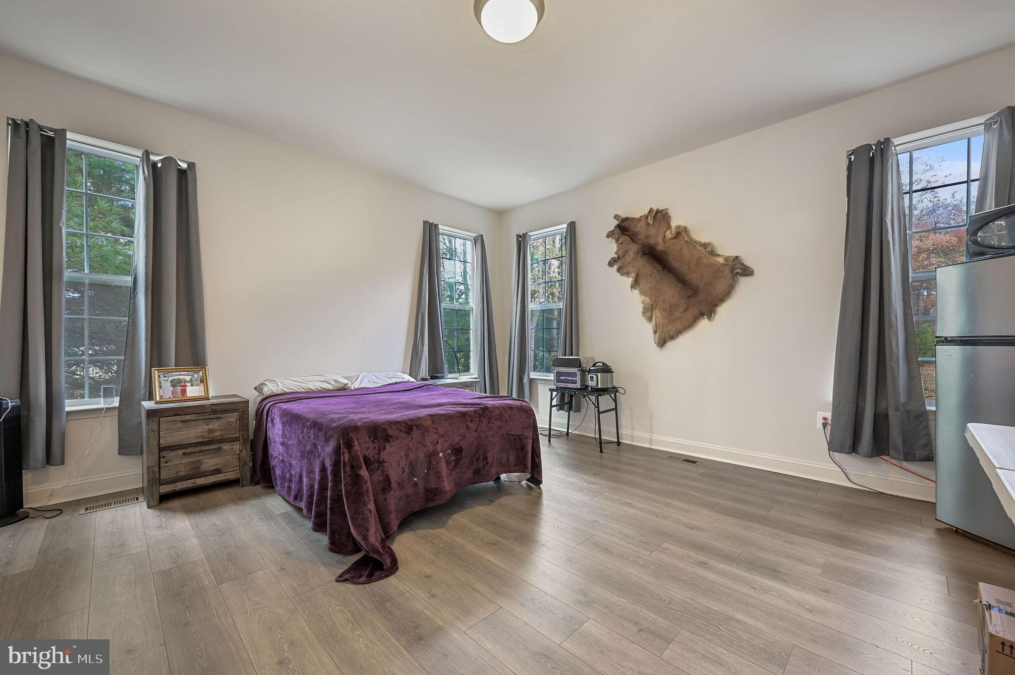 GRIFFITH LAKE ESTATES - Residential