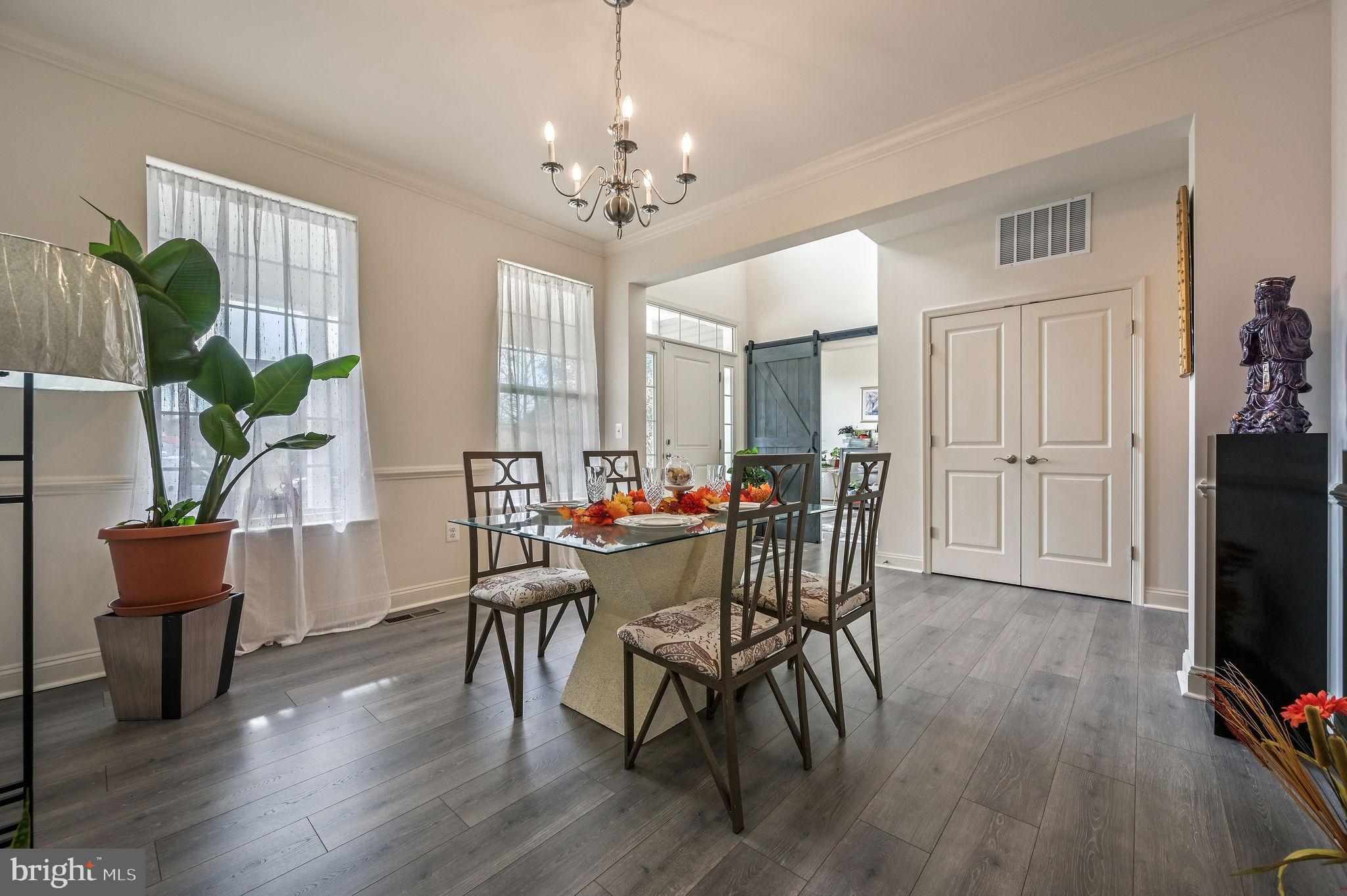 GRIFFITH LAKE ESTATES - Residential