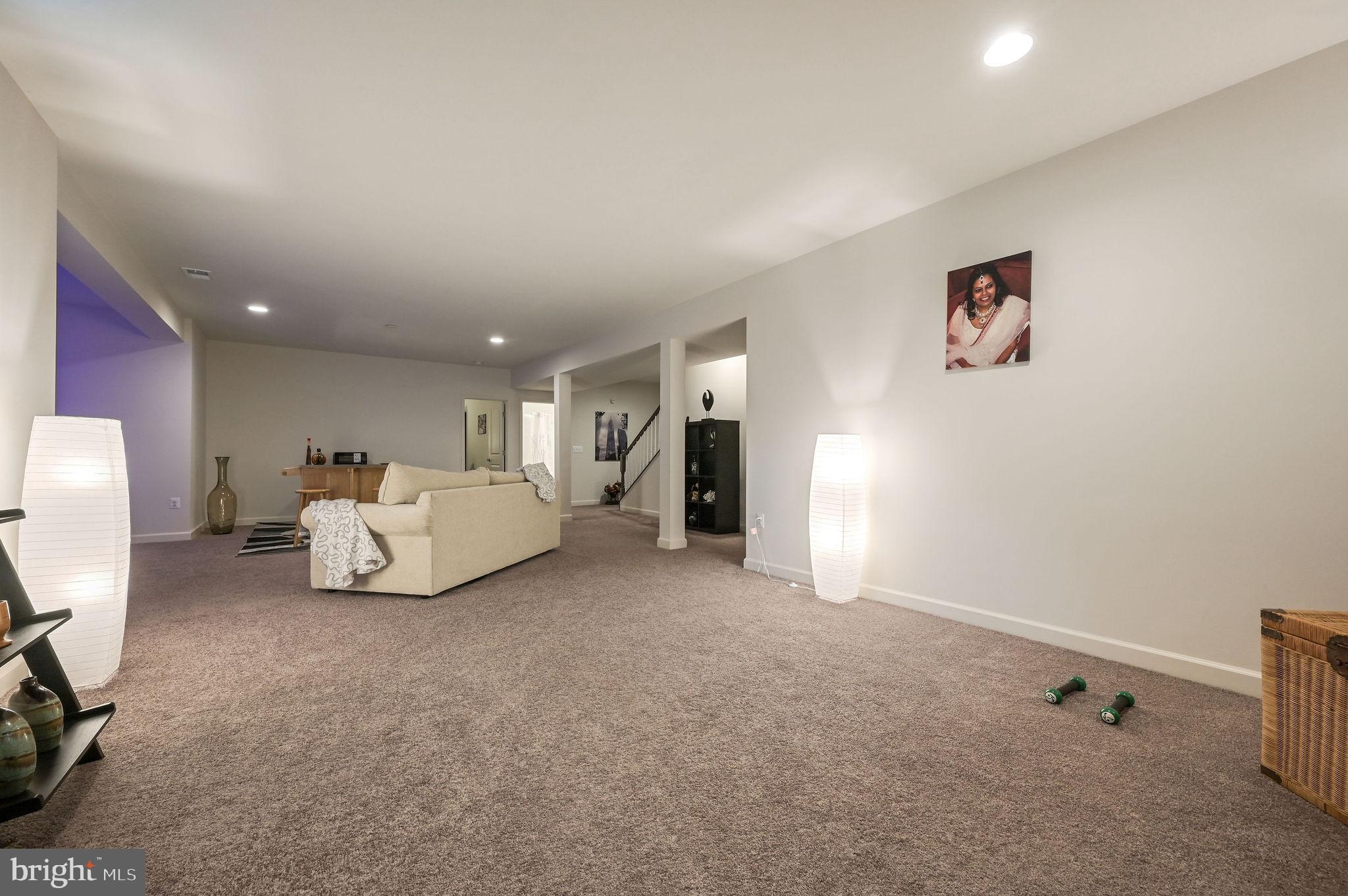 GRIFFITH LAKE ESTATES - Residential