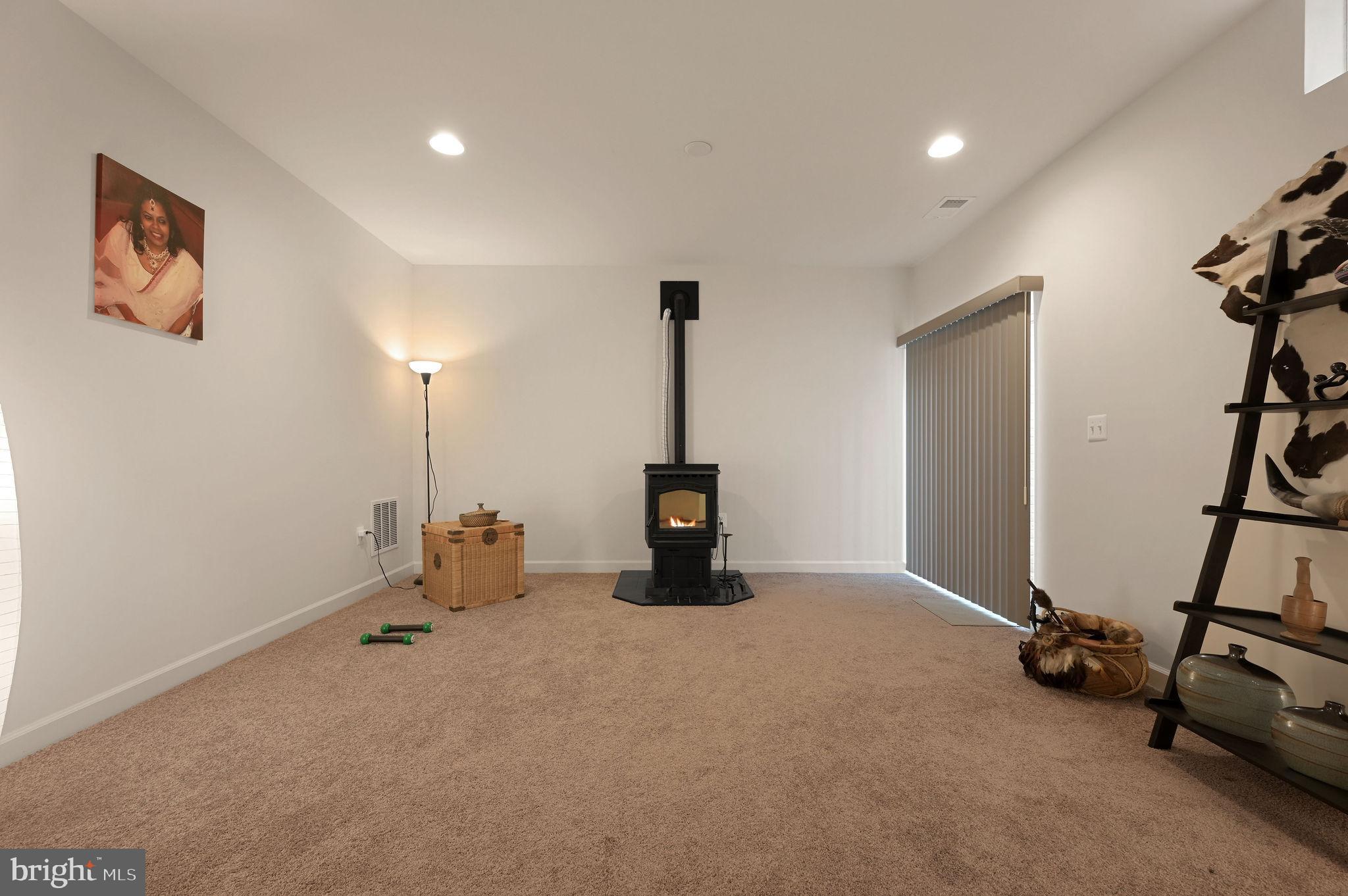 GRIFFITH LAKE ESTATES - Residential