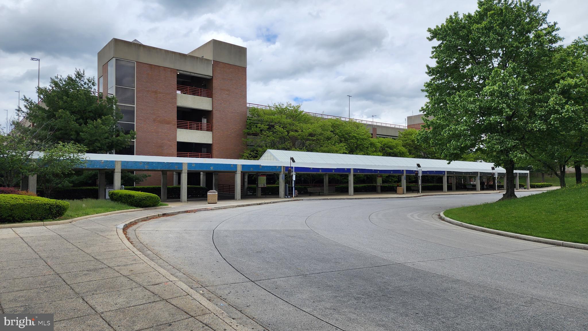 GLENMONT METROCENTRE - Residential Lease