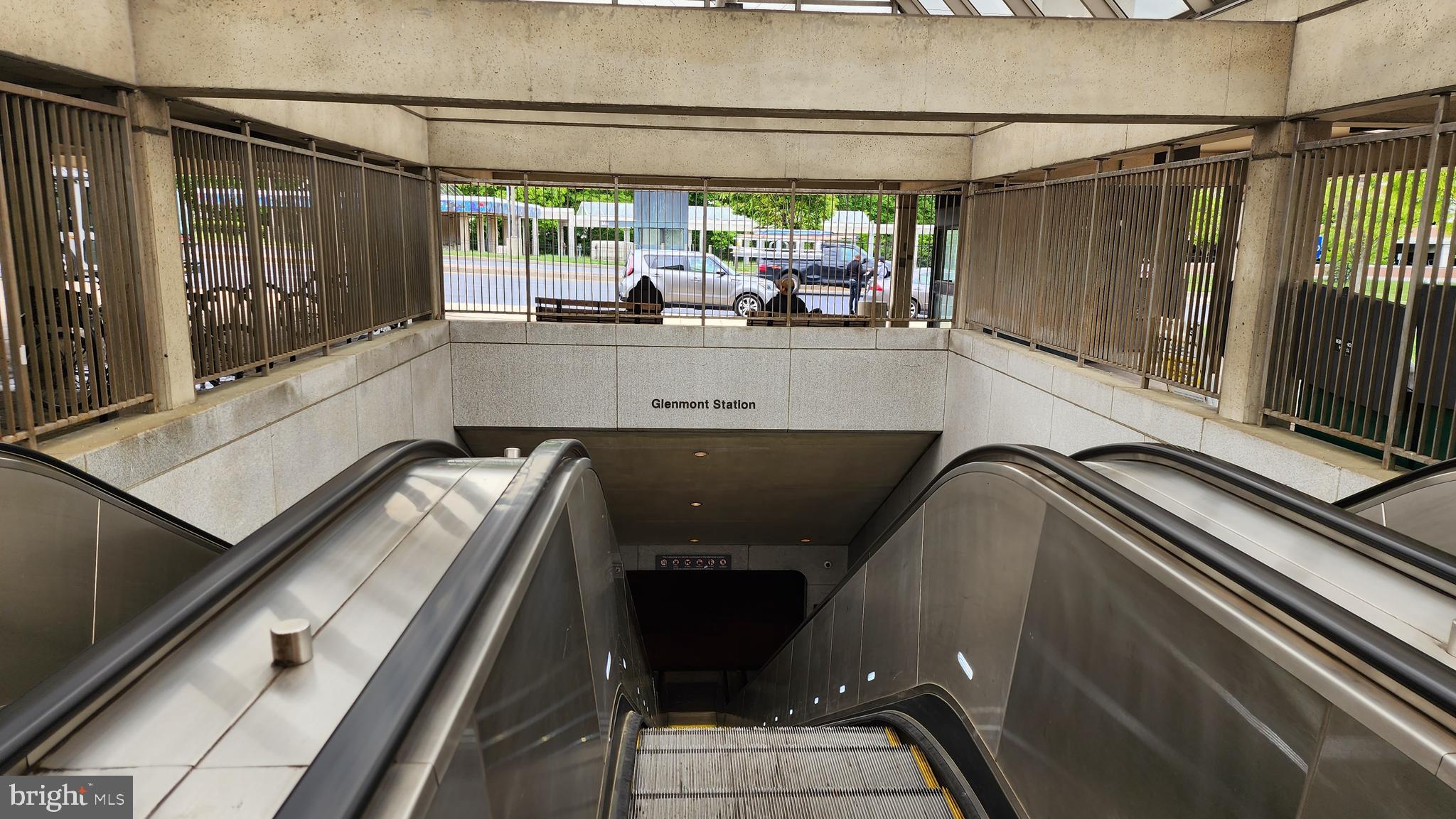 GLENMONT METROCENTRE - Residential Lease