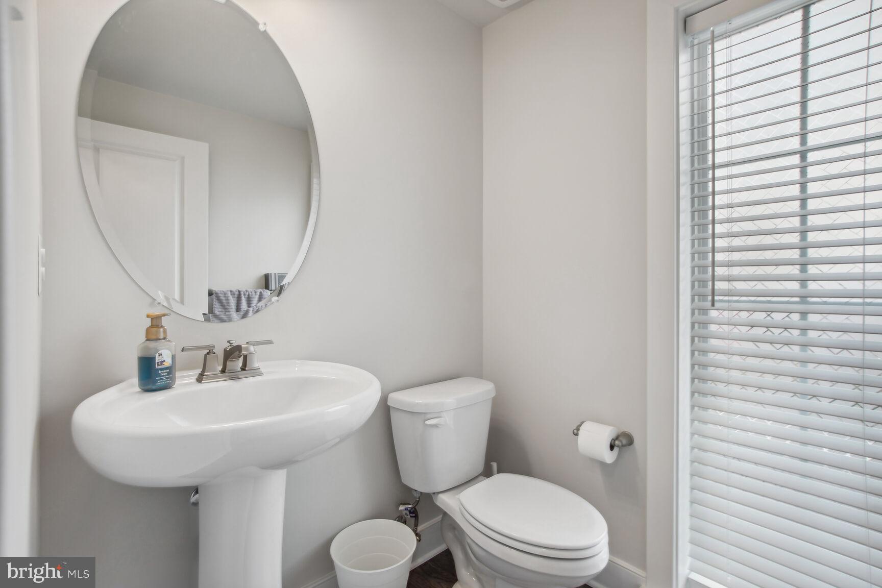 GLENMONT METROCENTRE - Residential Lease