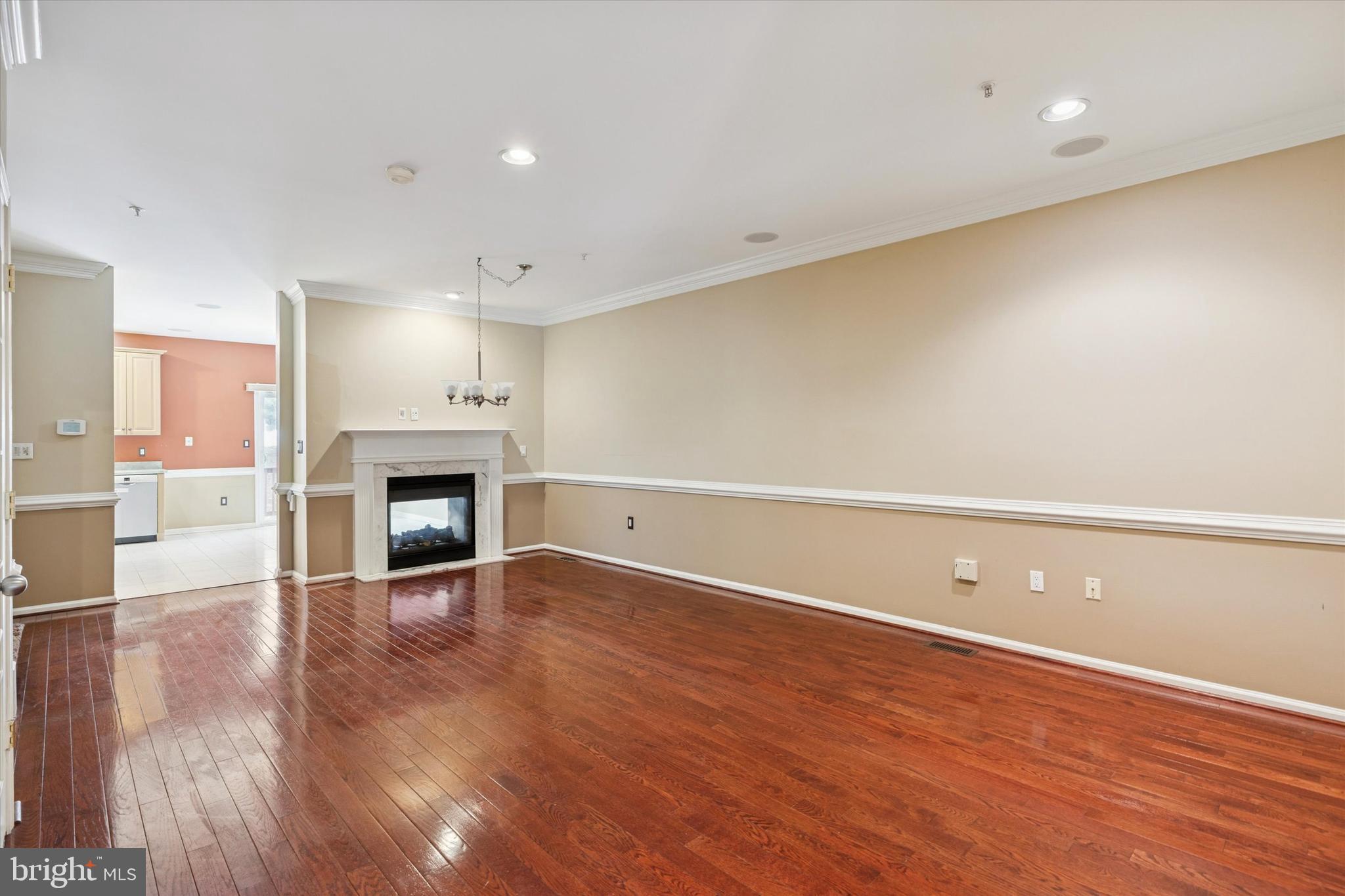 OAKWOOD AT PLYMOUT - Residential