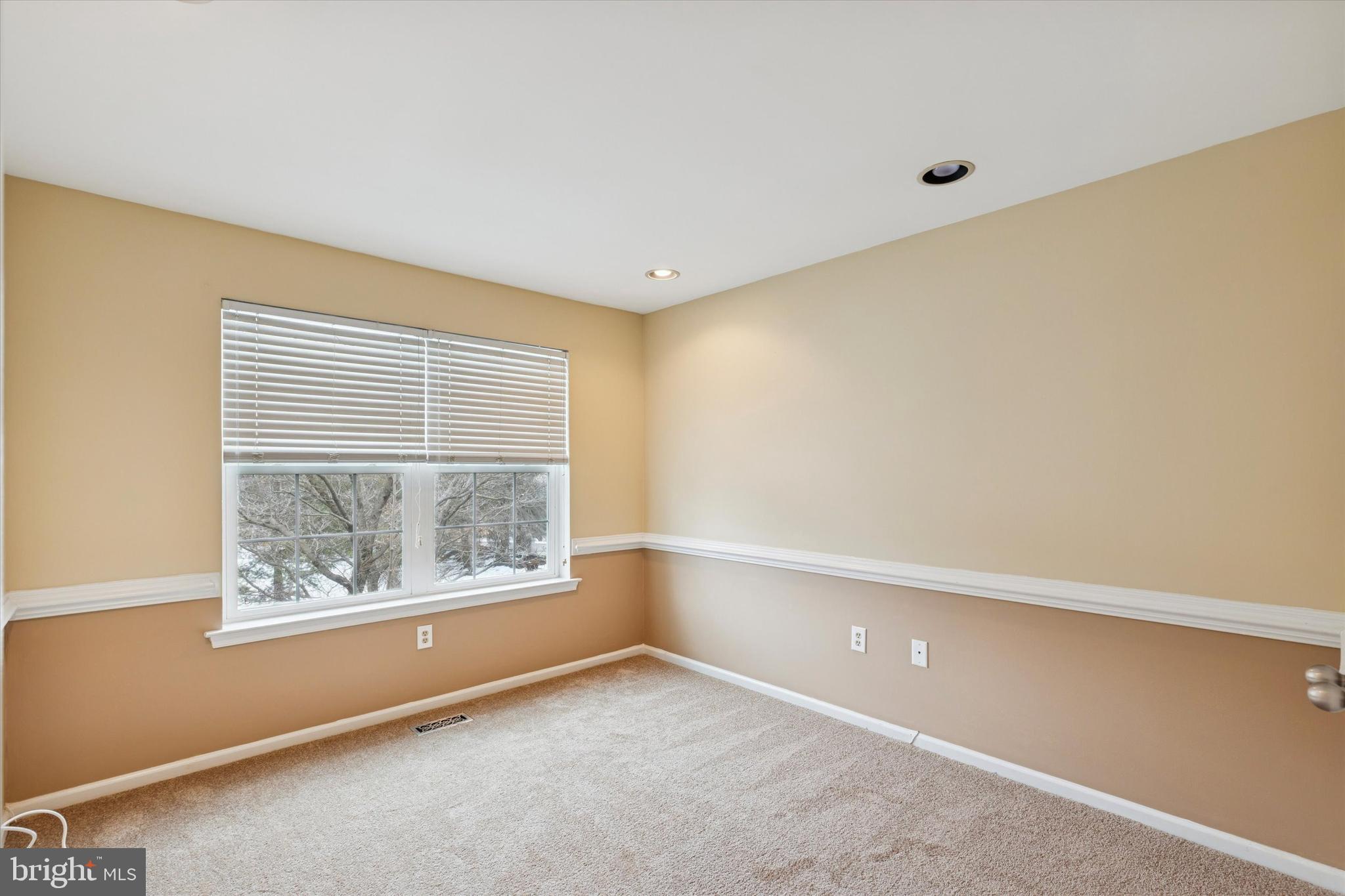 OAKWOOD AT PLYMOUT - Residential