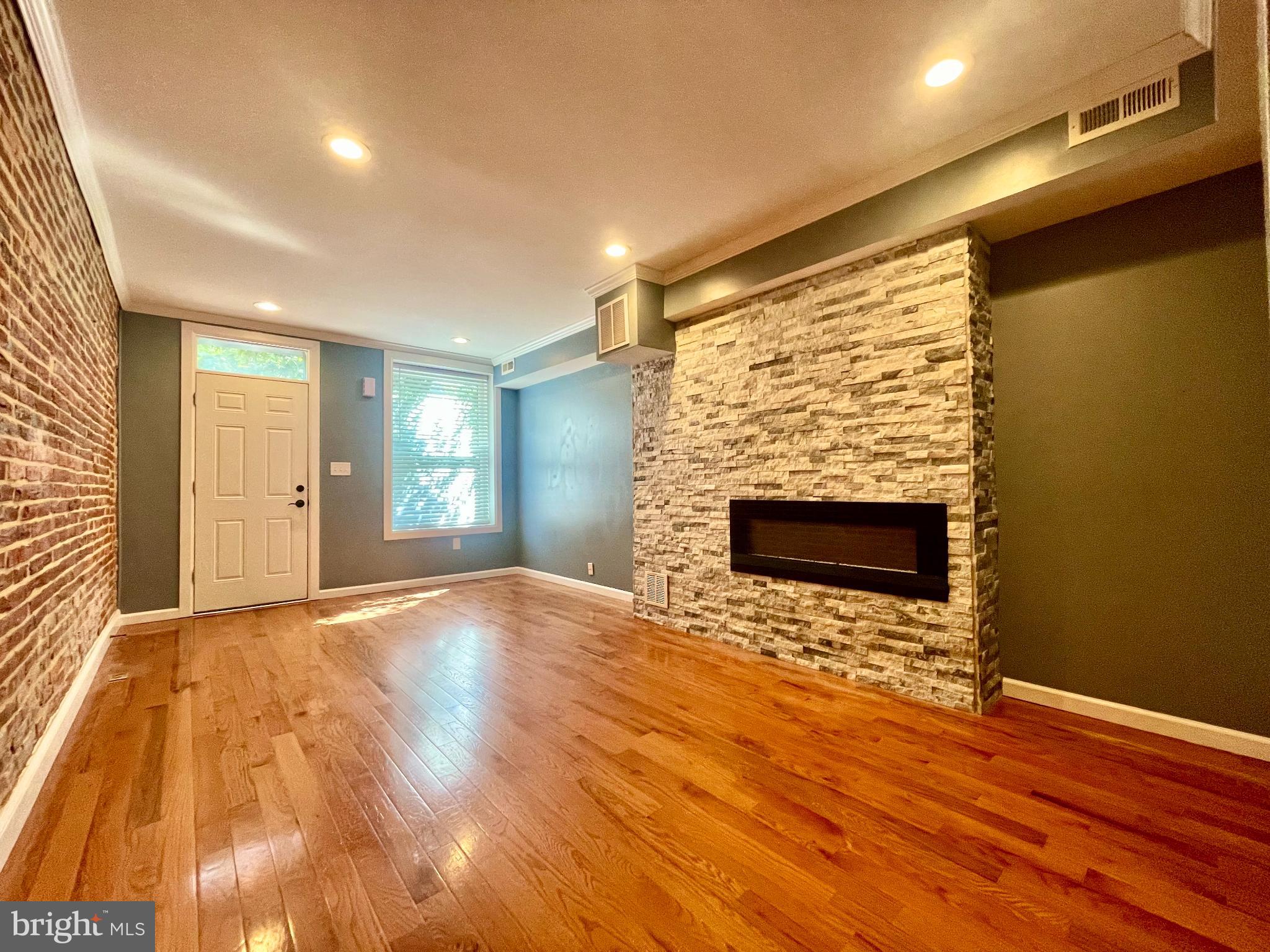 FELLS POINT HISTORIC DISTRICT - Residential Lease