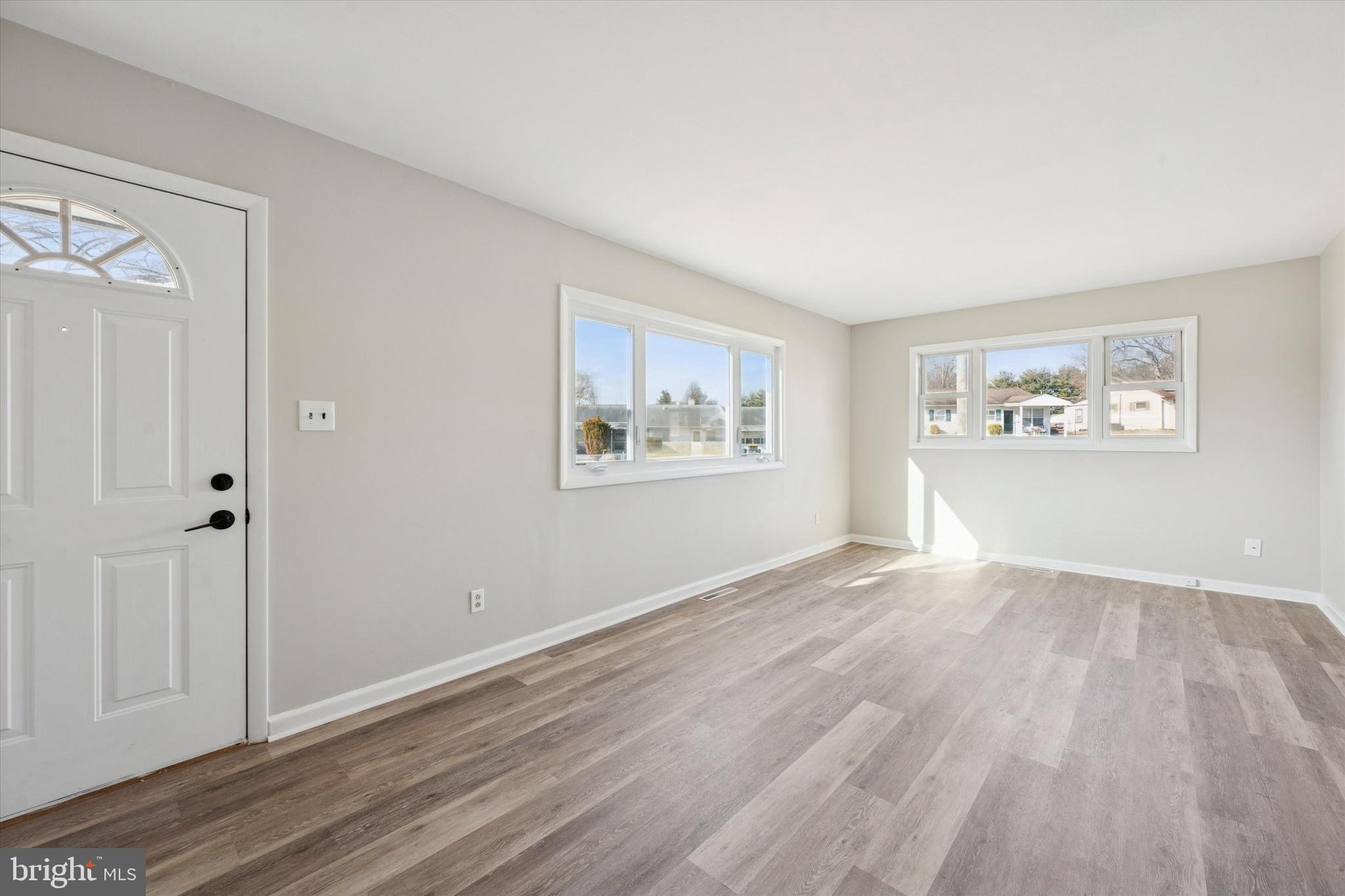 CASTLE HILLS - Residential