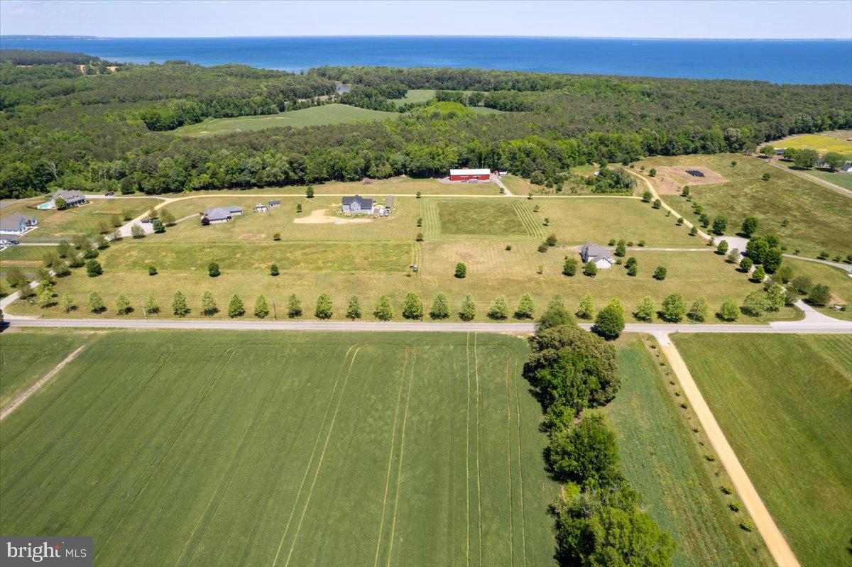 ST. JEROME'S CROSSROADS - Land