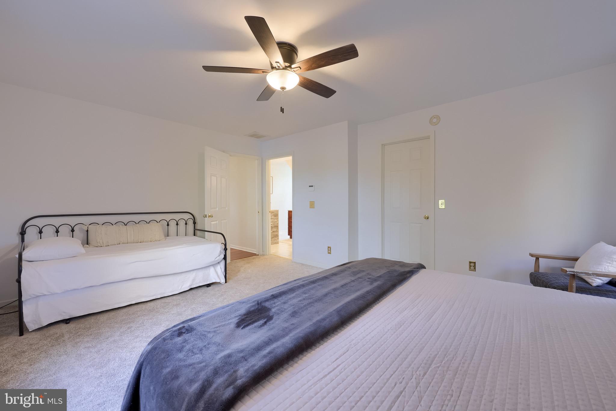 KENNERSLEY FARM - Residential