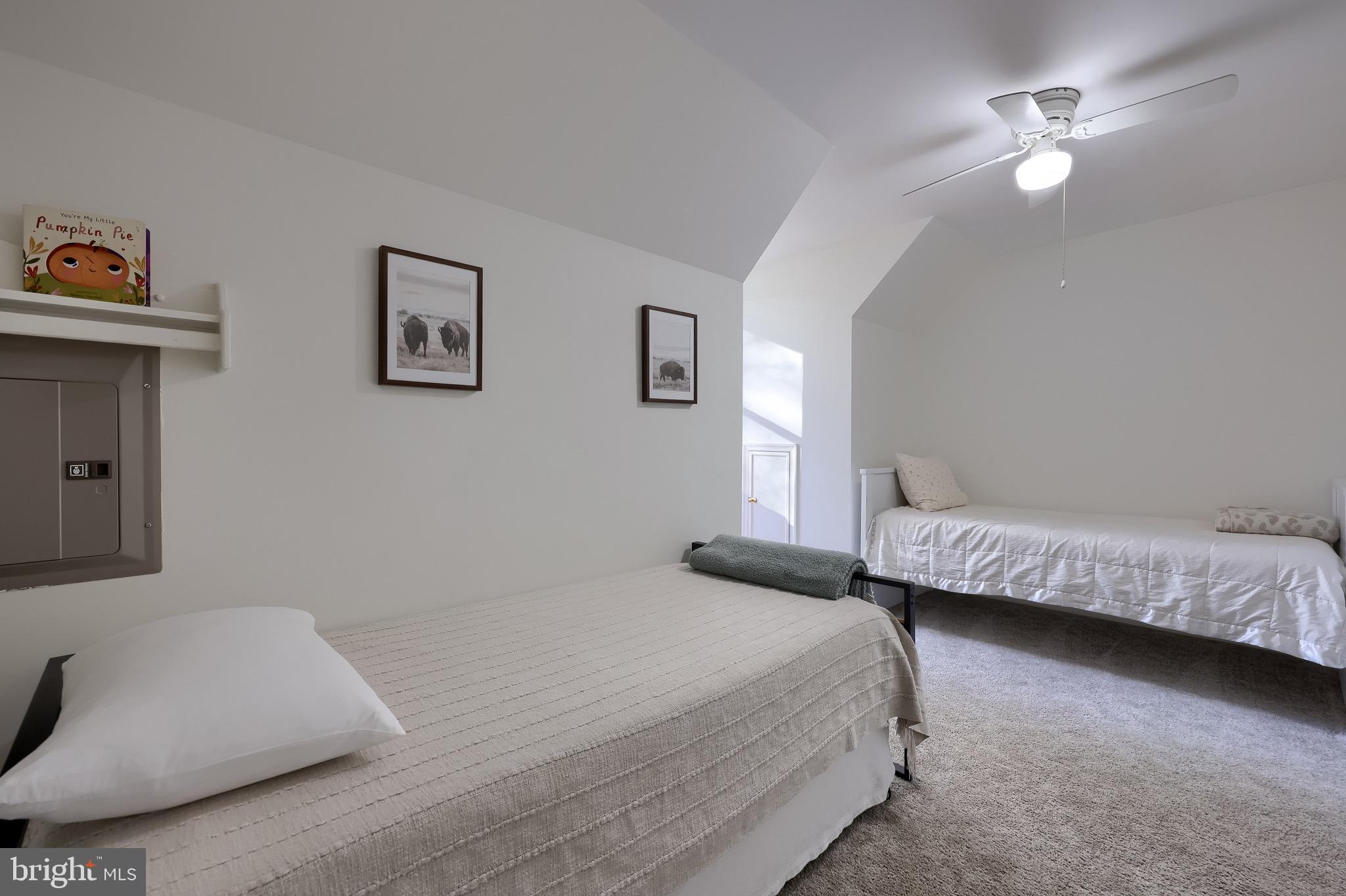 KENNERSLEY FARM - Residential