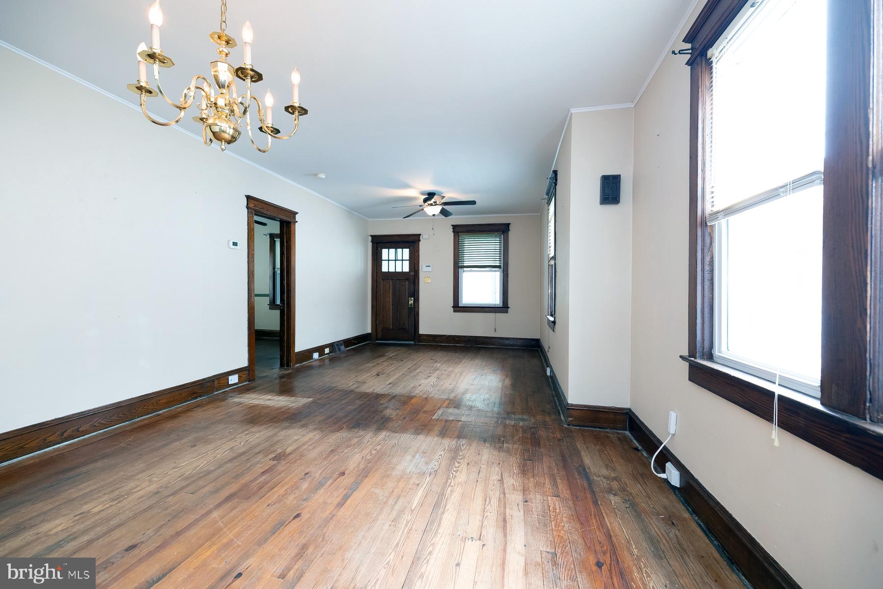 1025 MARKET STREET