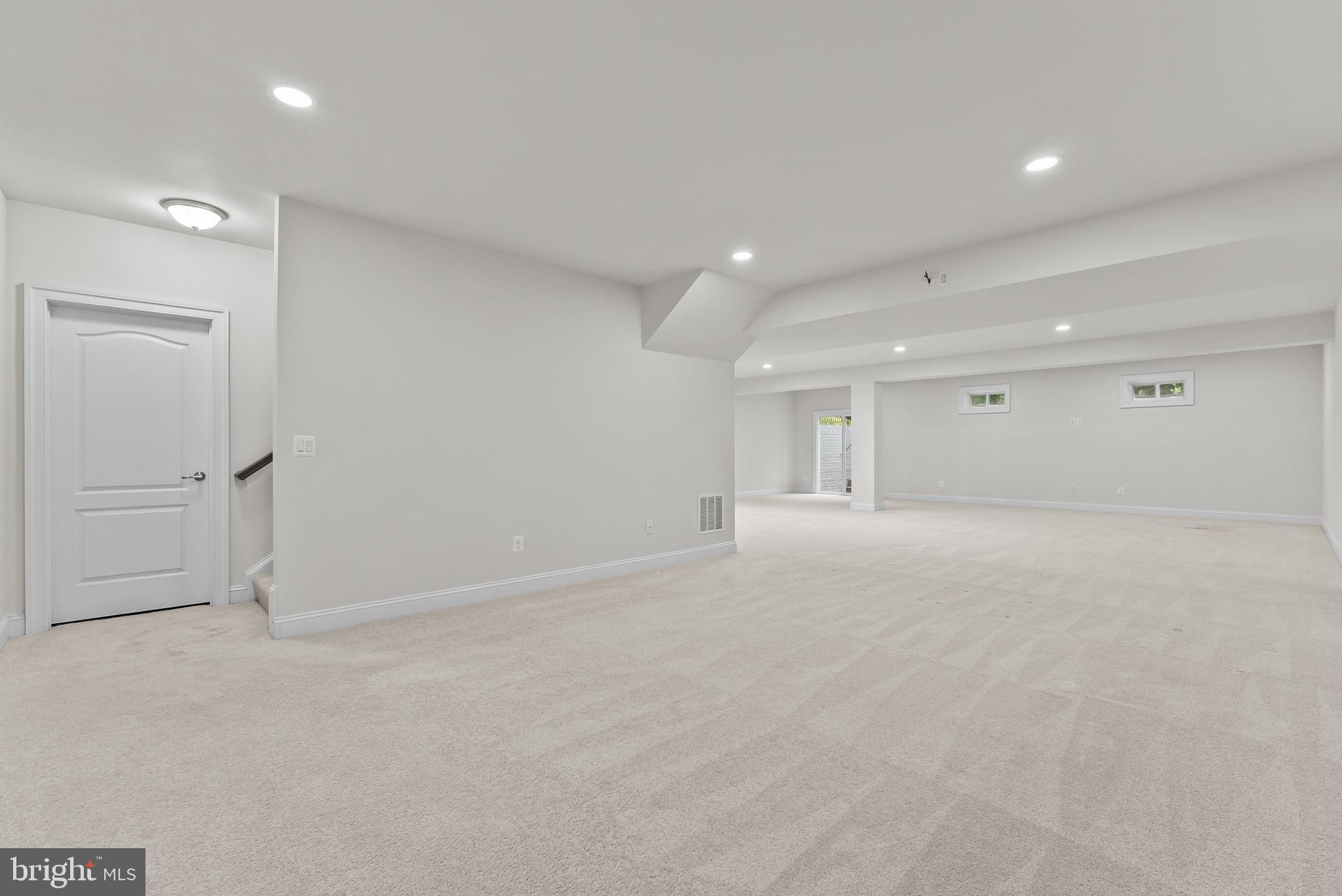 WESTBURY GLEN - Residential
