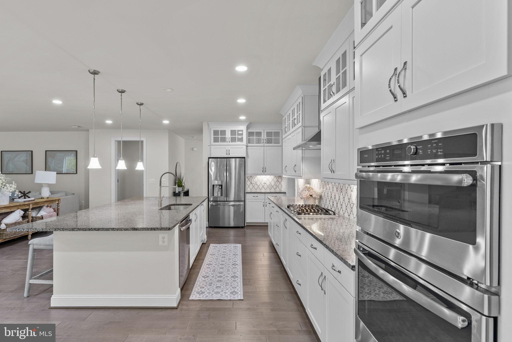 WESTBURY GLEN - Residential