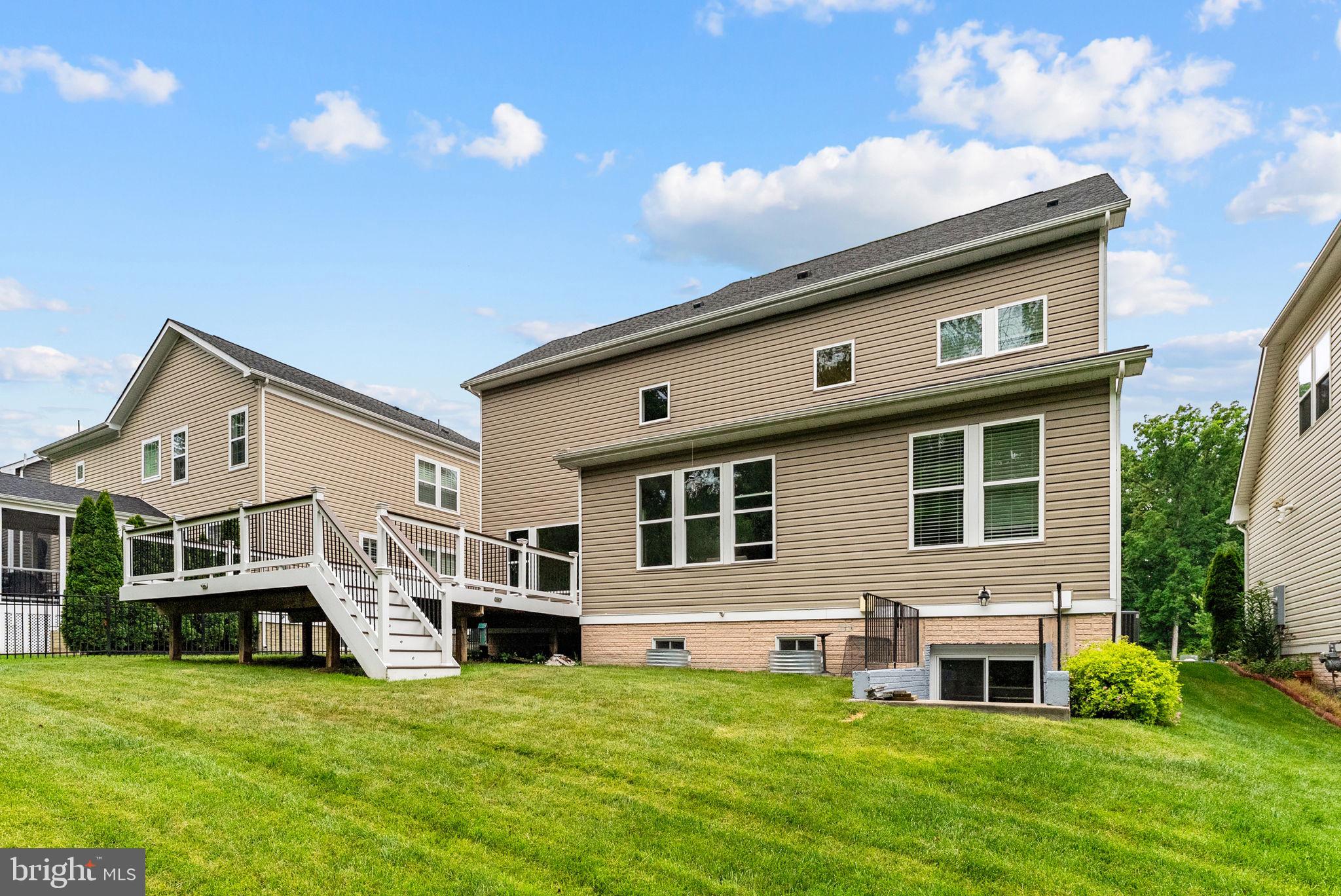 WESTBURY GLEN - Residential