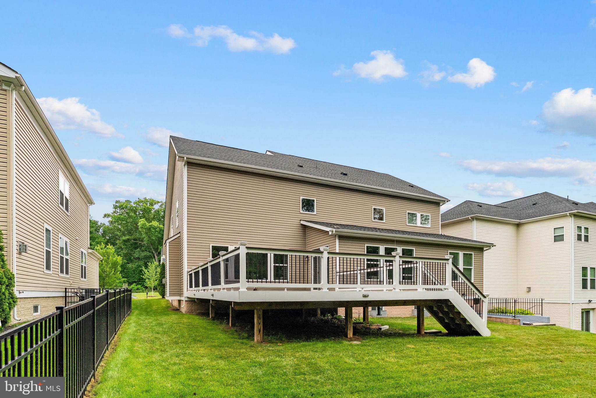 WESTBURY GLEN - Residential