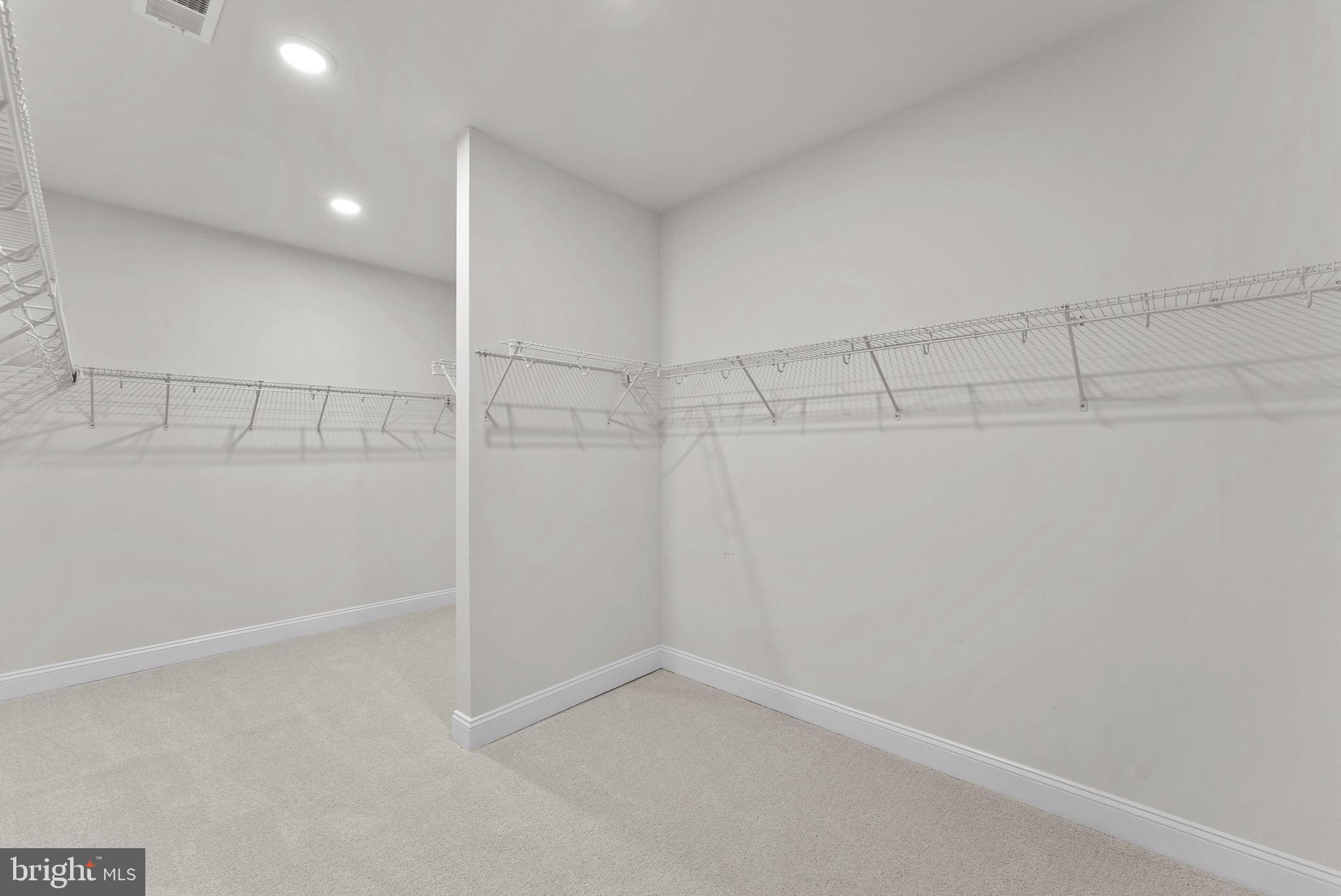 WESTBURY GLEN - Residential