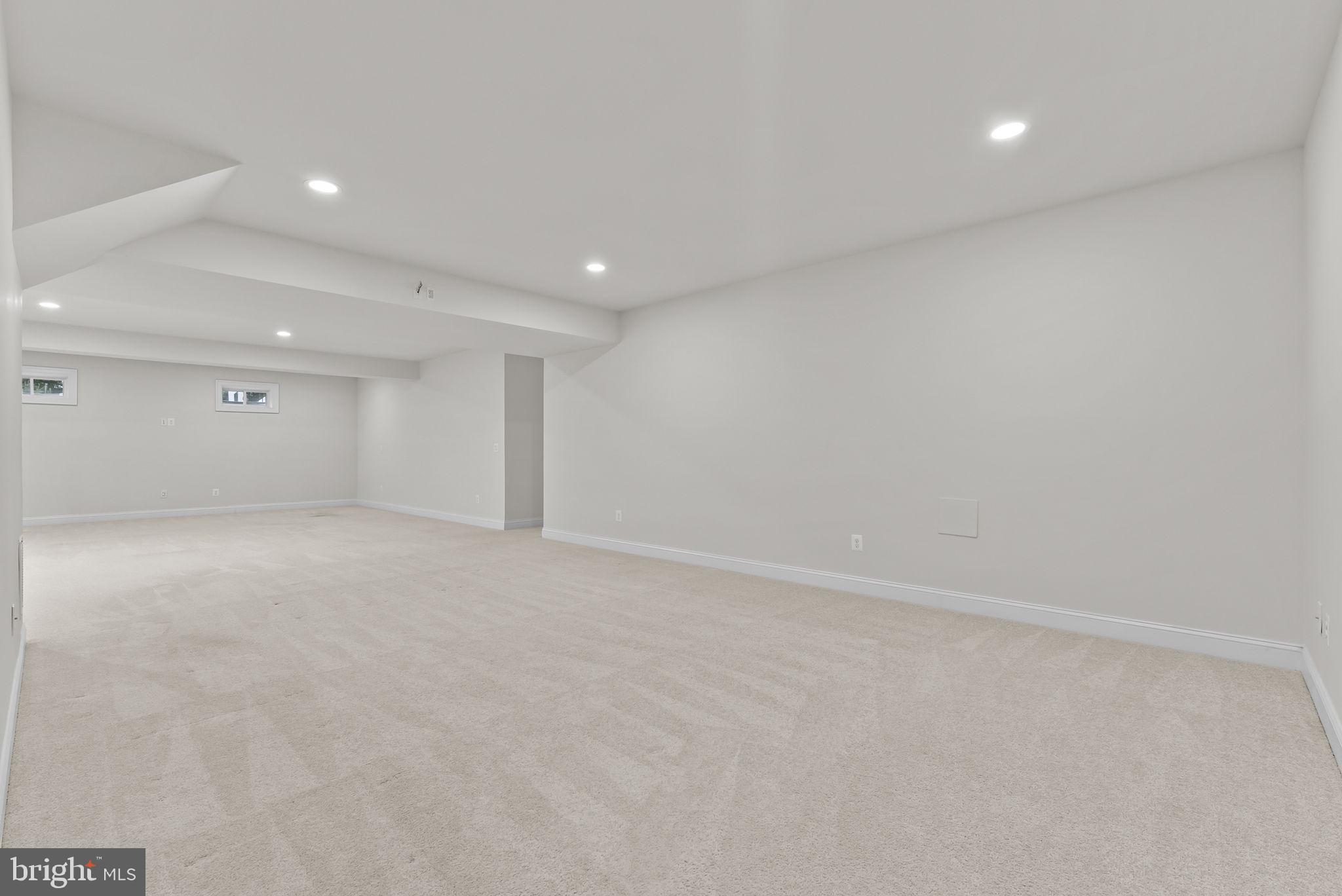 WESTBURY GLEN - Residential