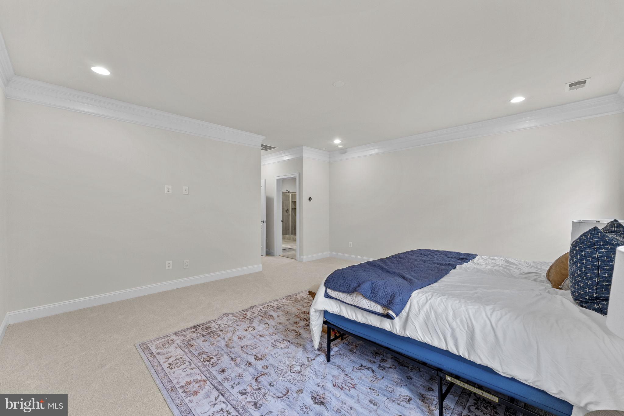 WESTBURY GLEN - Residential