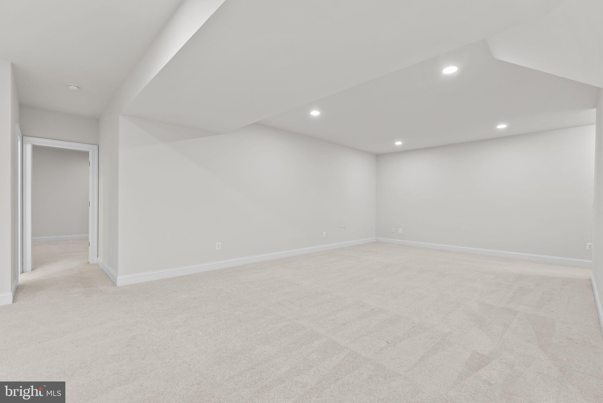 WESTBURY GLEN - Residential