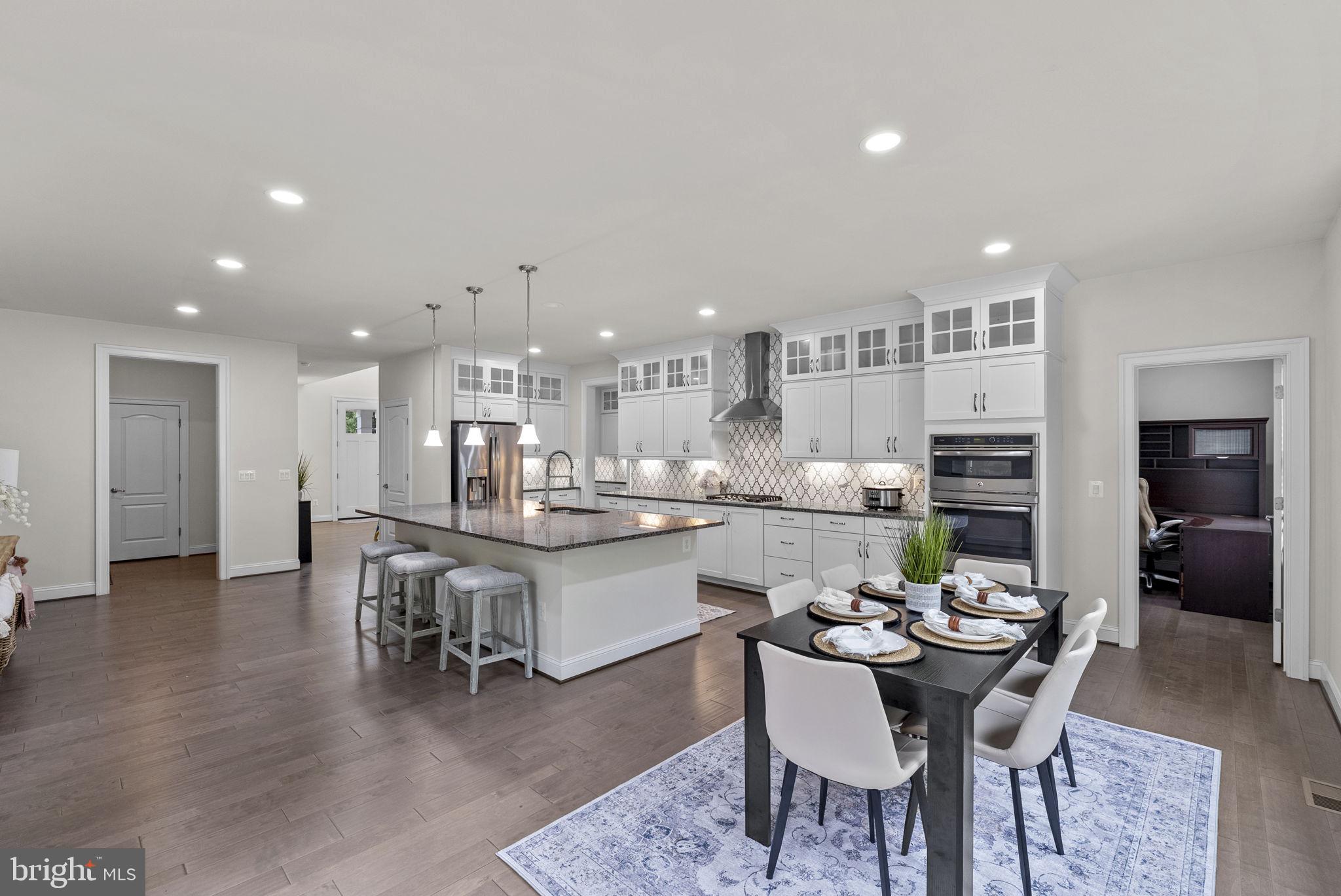 WESTBURY GLEN - Residential