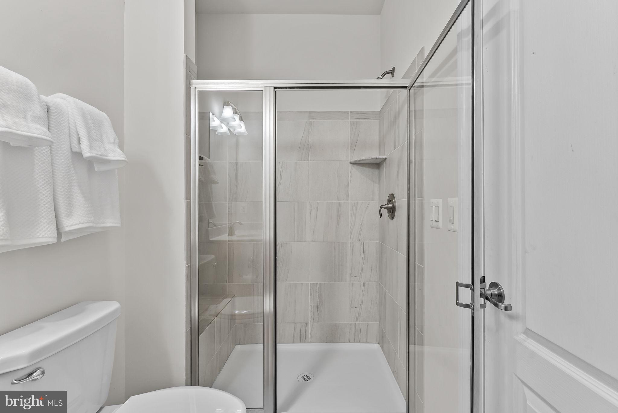 WESTBURY GLEN - Residential