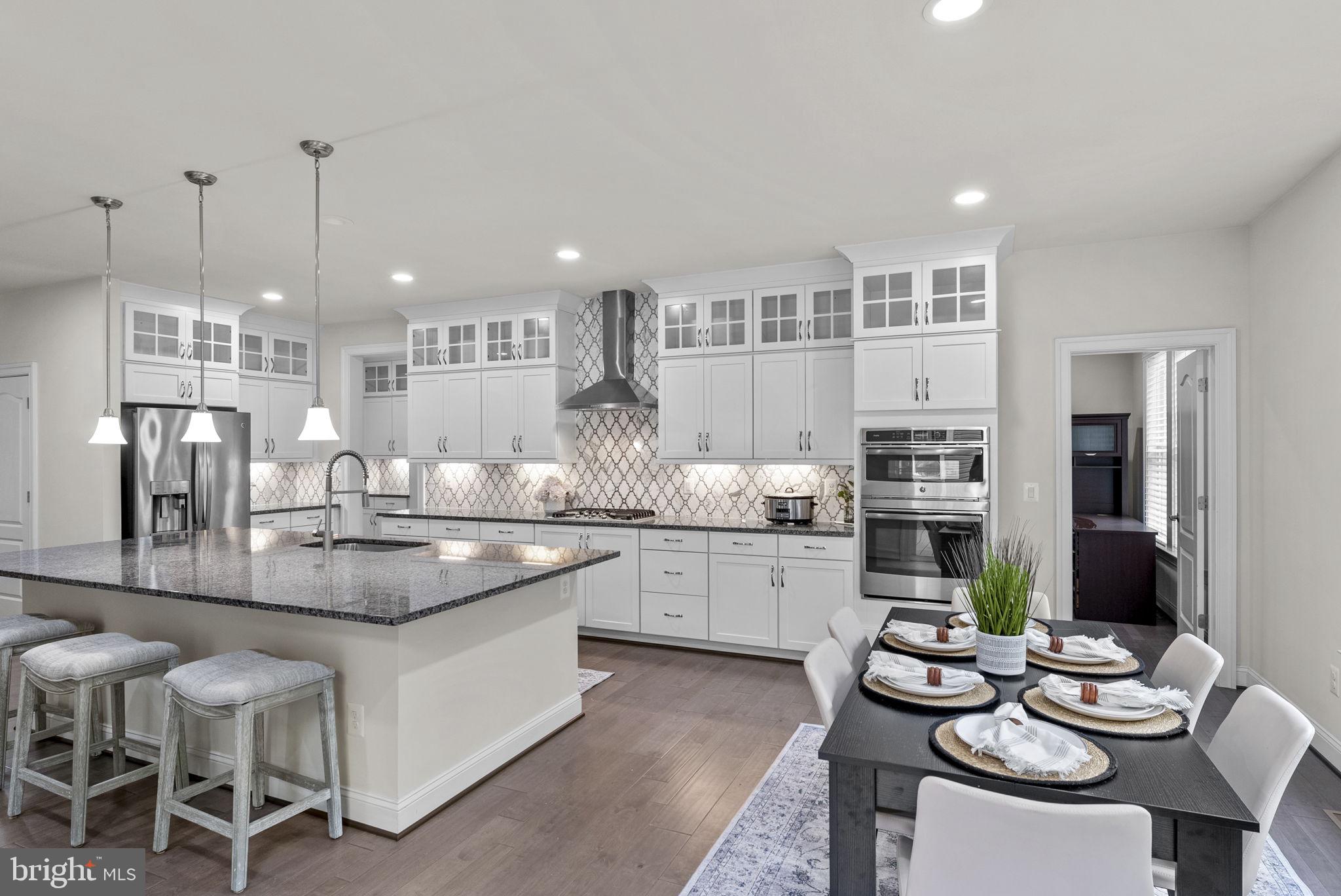 WESTBURY GLEN - Residential