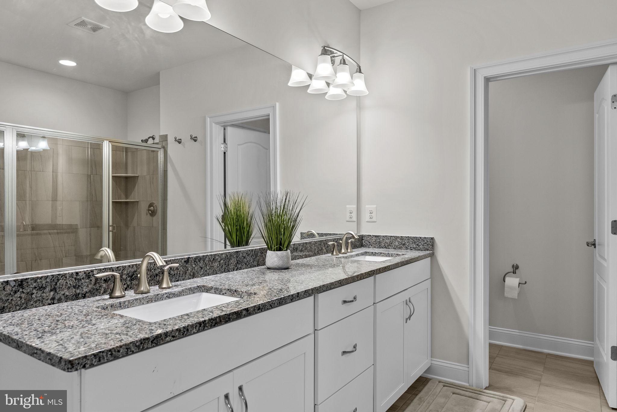 WESTBURY GLEN - Residential