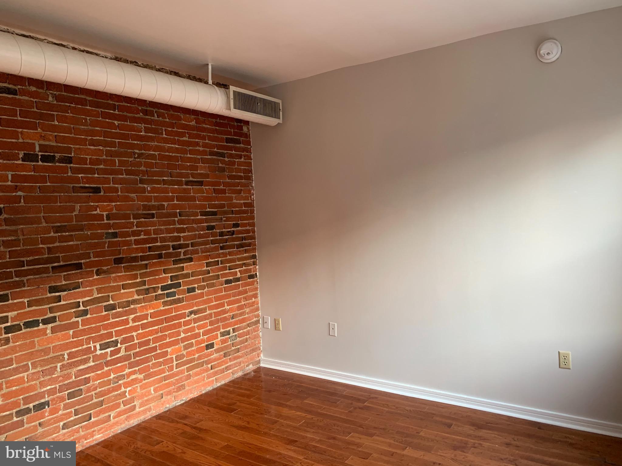 OLD CITY - Residential Lease