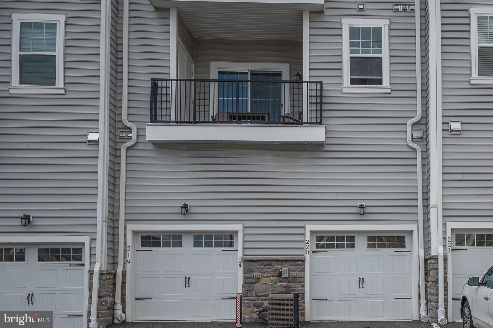 NEWTOWN WALK AT ELLIS PRESERVE - Residential Lease