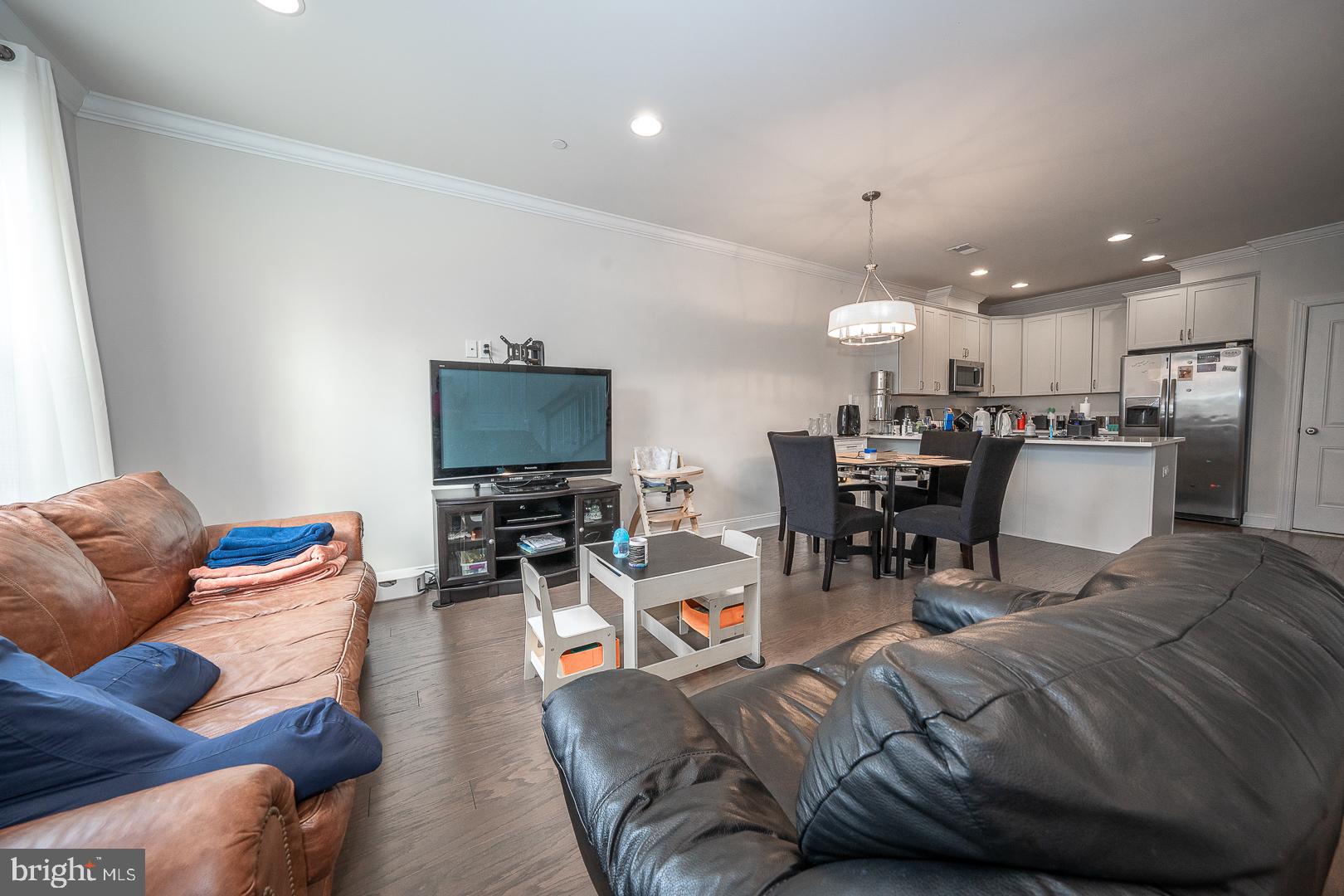 NEWTOWN WALK AT ELLIS PRESERVE - Residential Lease