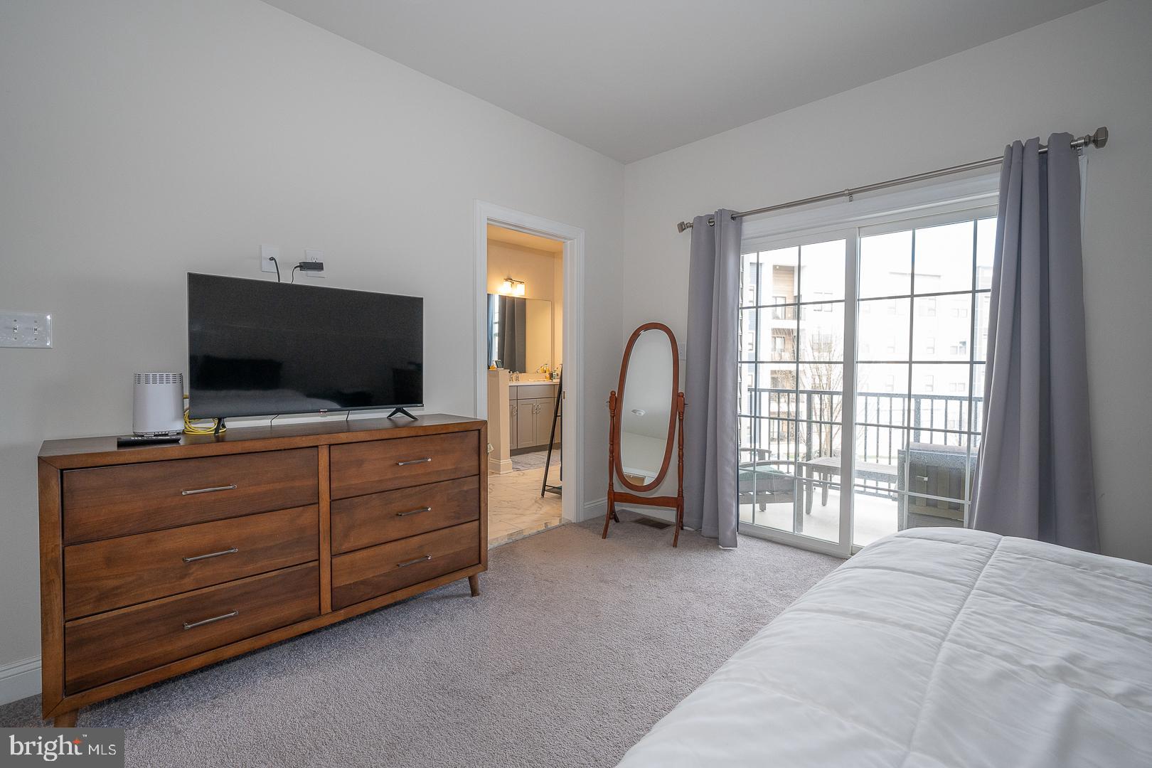 NEWTOWN WALK AT ELLIS PRESERVE - Residential Lease