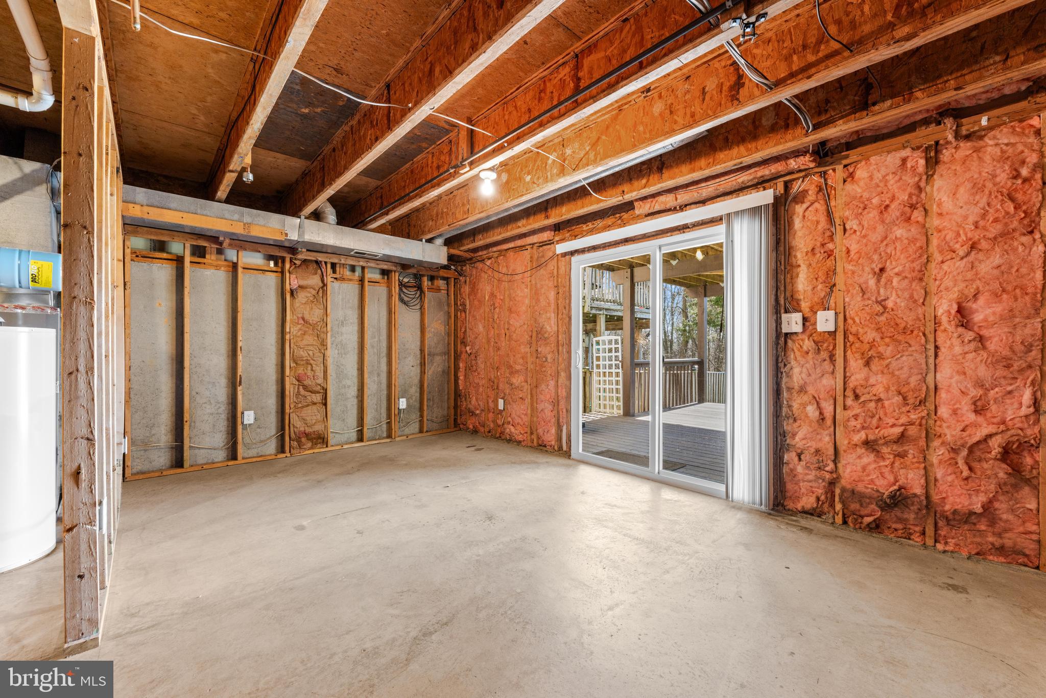 CONSTANT FRIENDSHIP - Residential