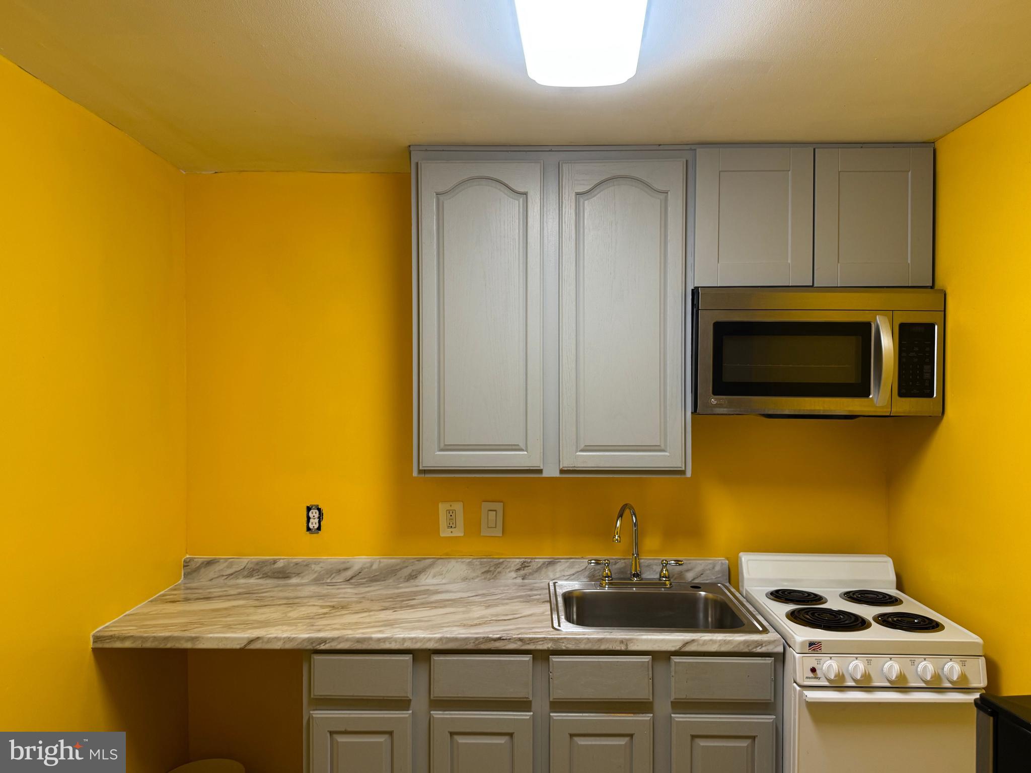 CARDINAL GROVE - Residential Lease